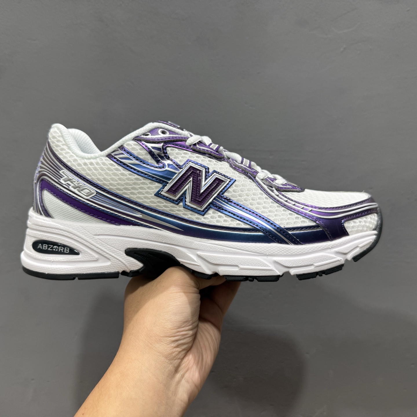 200 K版 New Balance 740 复古跑鞋 小红书爆款 U740CG2