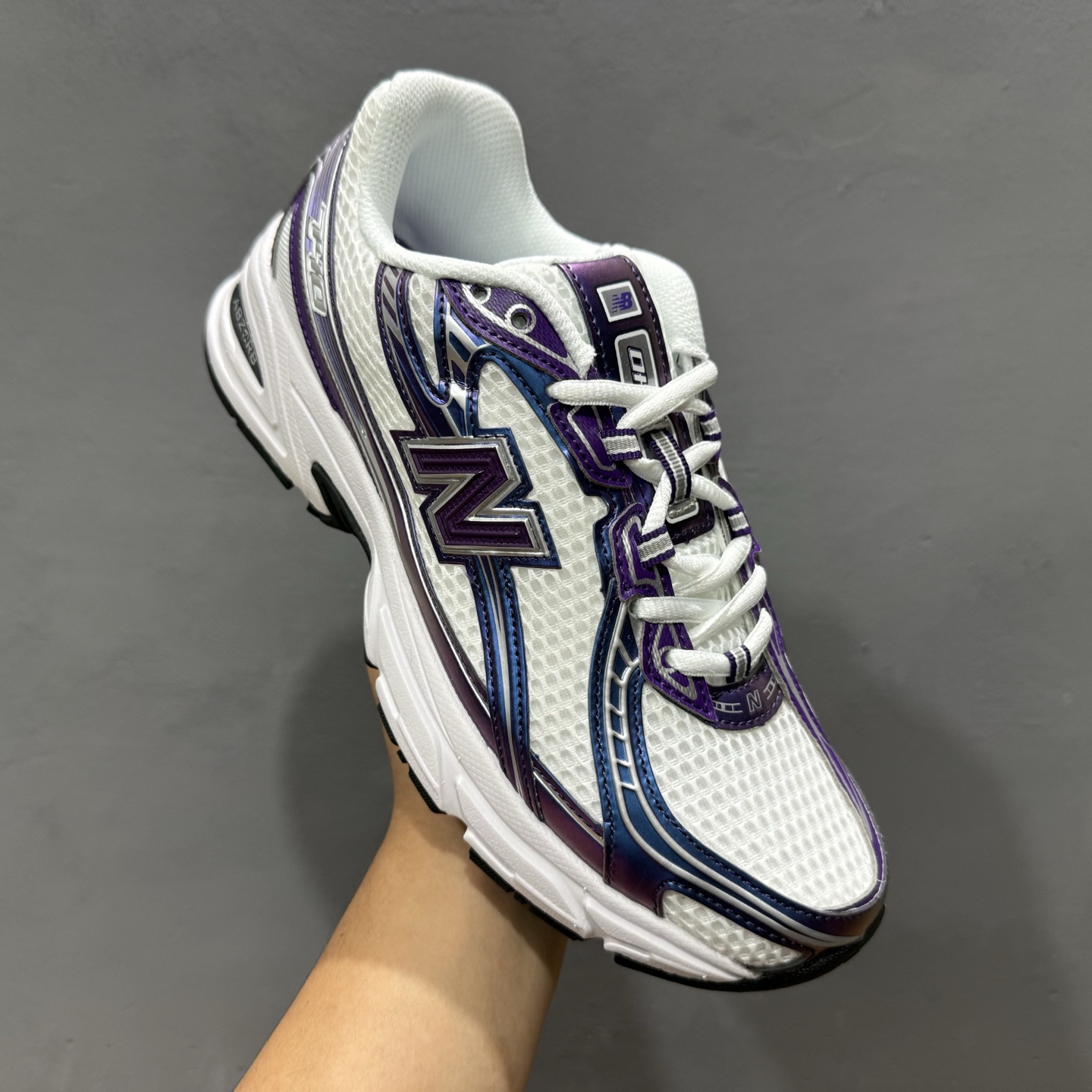 200 K版 New Balance 740 复古跑鞋 小红书爆款 U740CG2