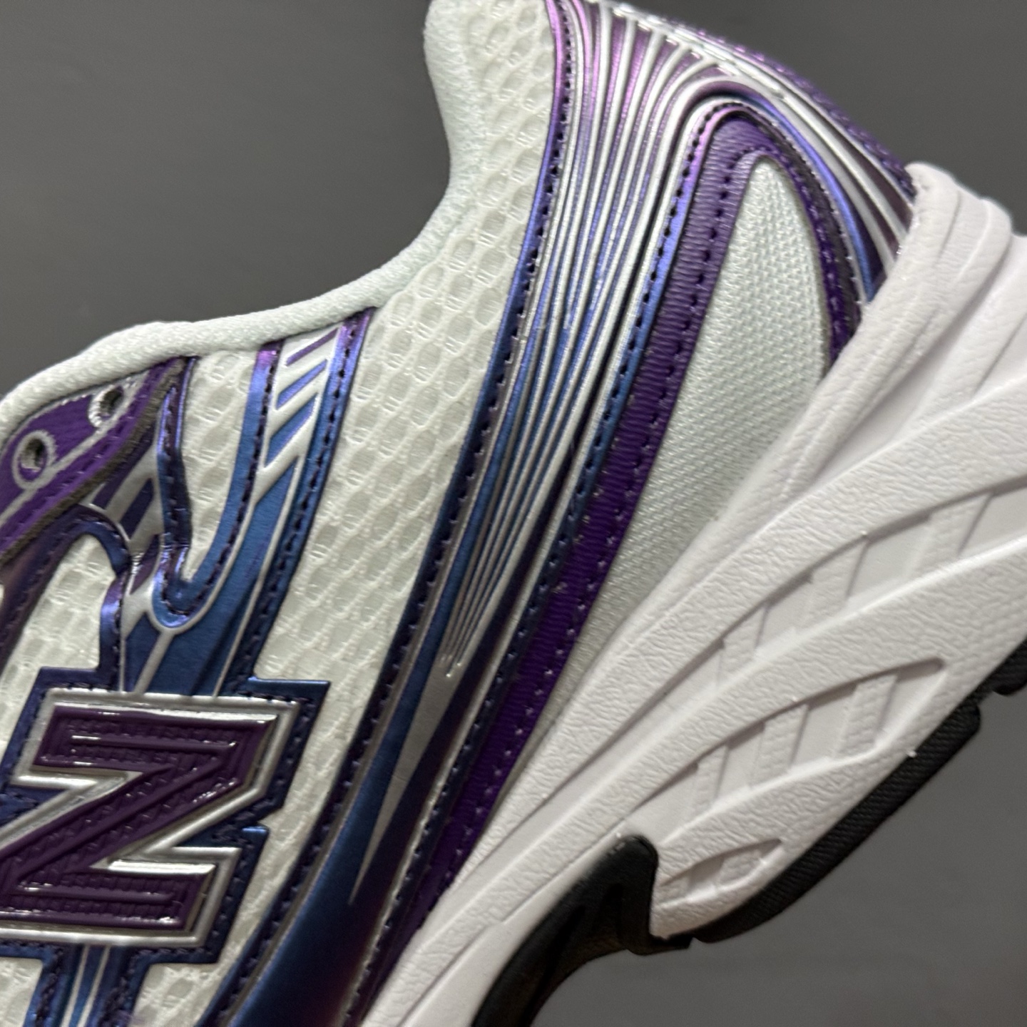 200 K版 New Balance 740 复古跑鞋 小红书爆款 U740CG2