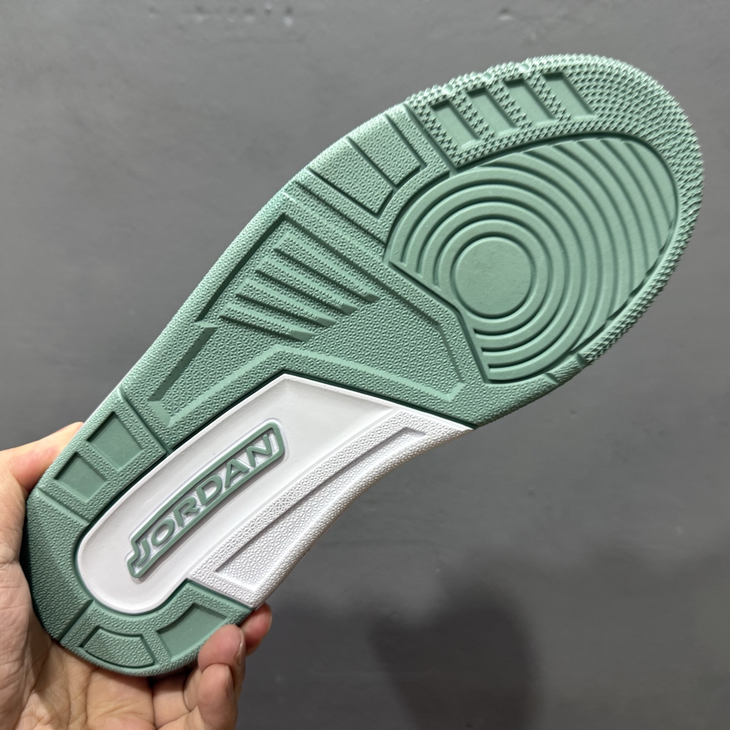 240 Air Jordan Legacy AJ312 Low 低帮复古篮球鞋 白绿 FQ7827-103