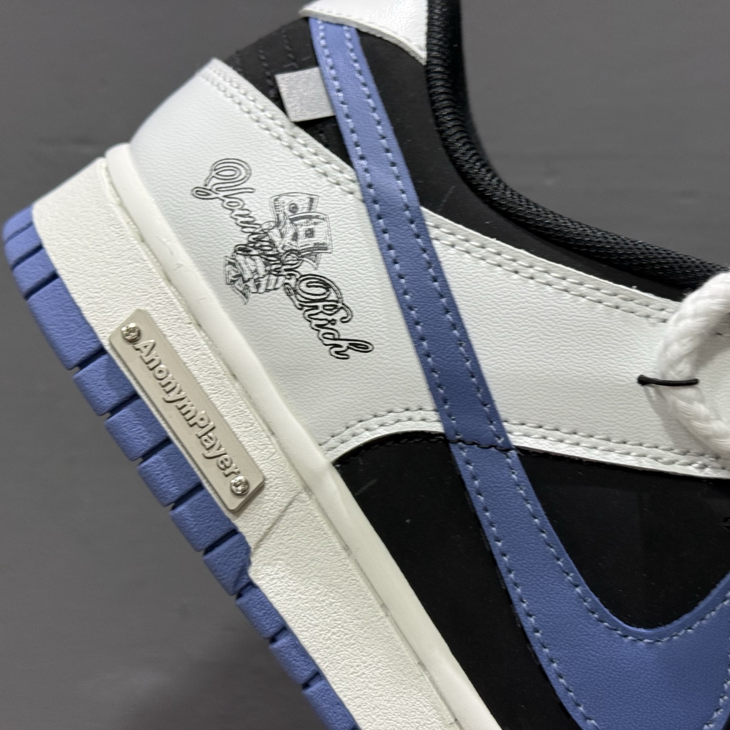 280 Nike SB Dunk Low 匿名玩家 周年高端定制 低帮休闲板鞋 WB0320-019