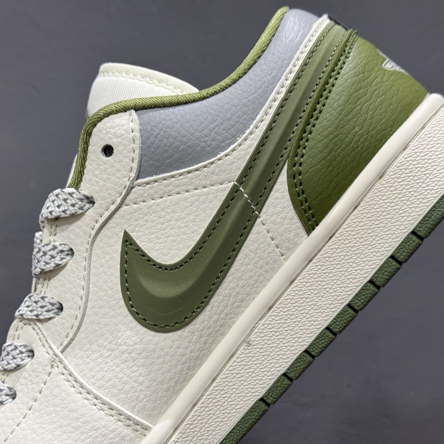 280 独家实拍Air Jordan 1 Low AJ1 乔1 斯图西联名 米绿立体勾 高端定制 低帮复古篮球鞋 XS6086-558