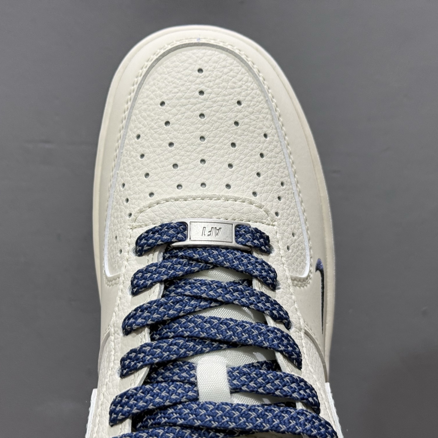 独家实拍Nike Air Force 1‘07 Low 古驰联名 蓝红双色勾 空军一号低帮休闲板鞋 JJ2508-713