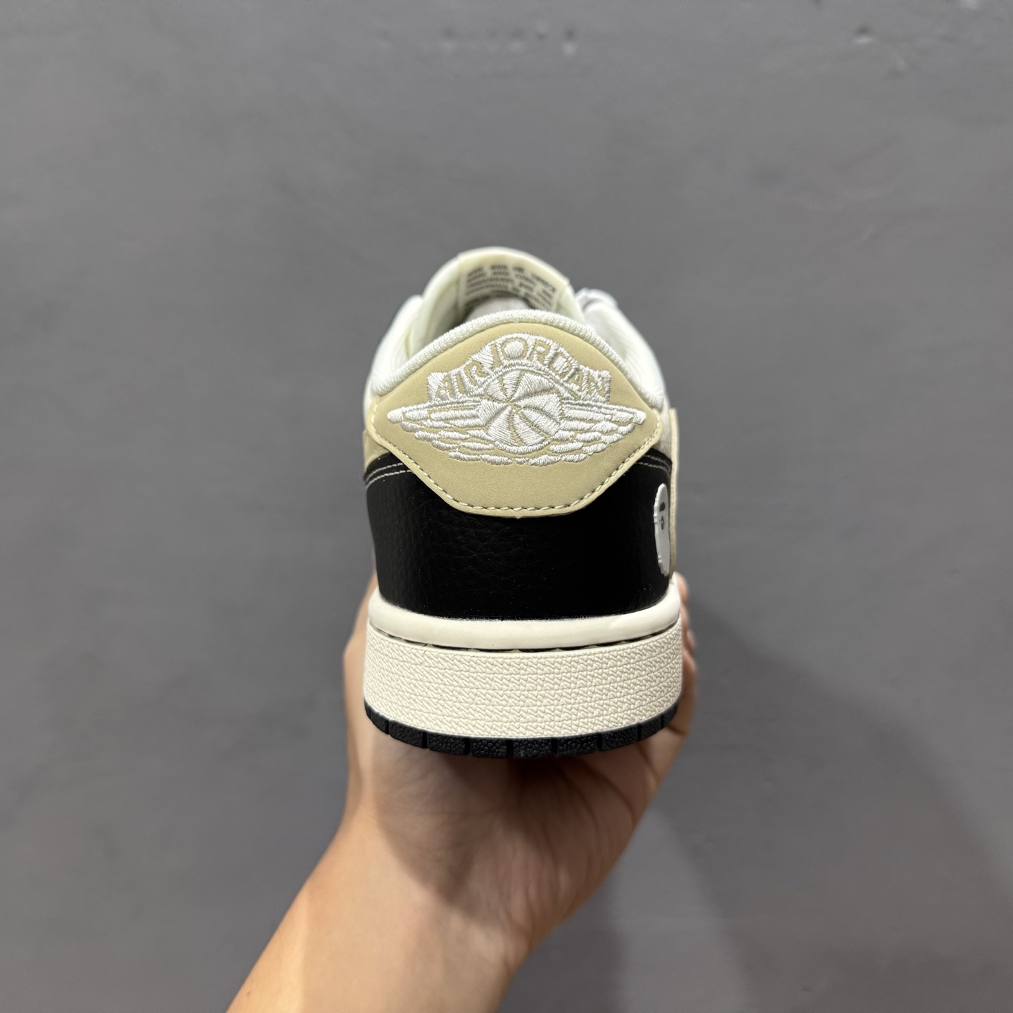 280 独家实拍Travis Scott x Fragment Design x Air Jordan 1 Low OG SP AJ1 Bape联名 白黑脚趾 低帮文化休闲板鞋 JJ2508-552