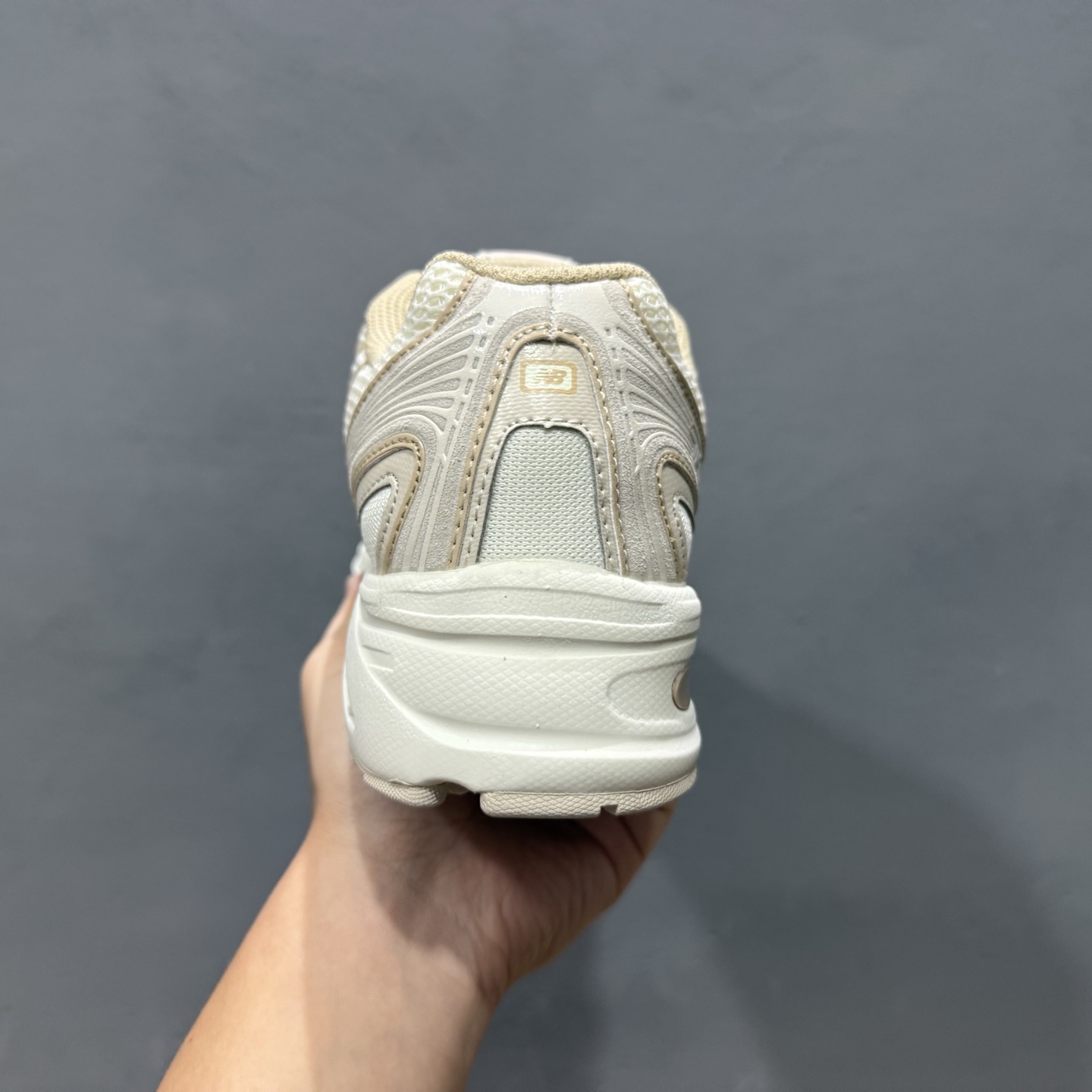 200 K版 New Balance 740 复古跑鞋 U740IN2