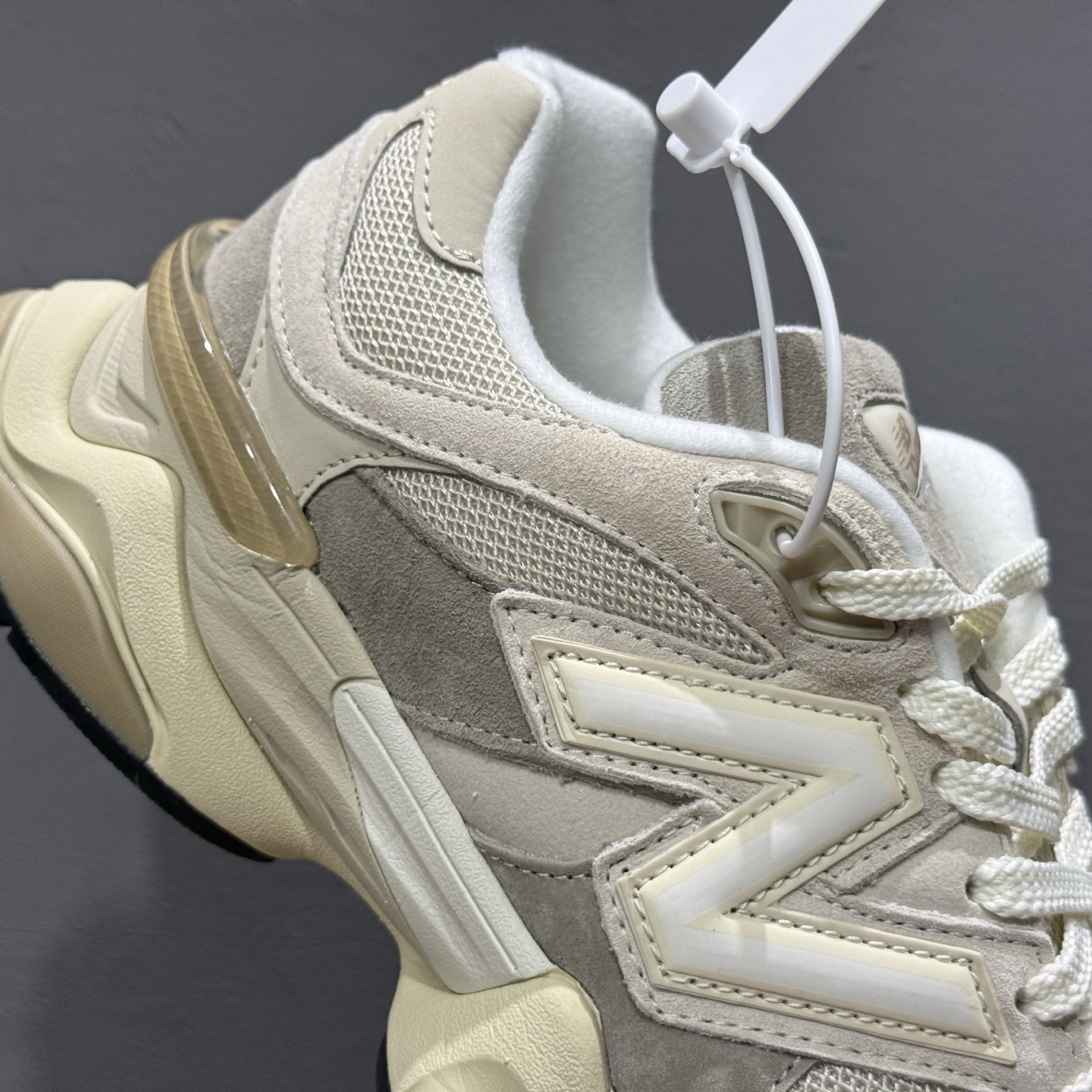 ￥240 纯原 Joe Freshgoods x New Balance NB9060 联名款 复古休闲运动慢跑鞋 U9060JBC