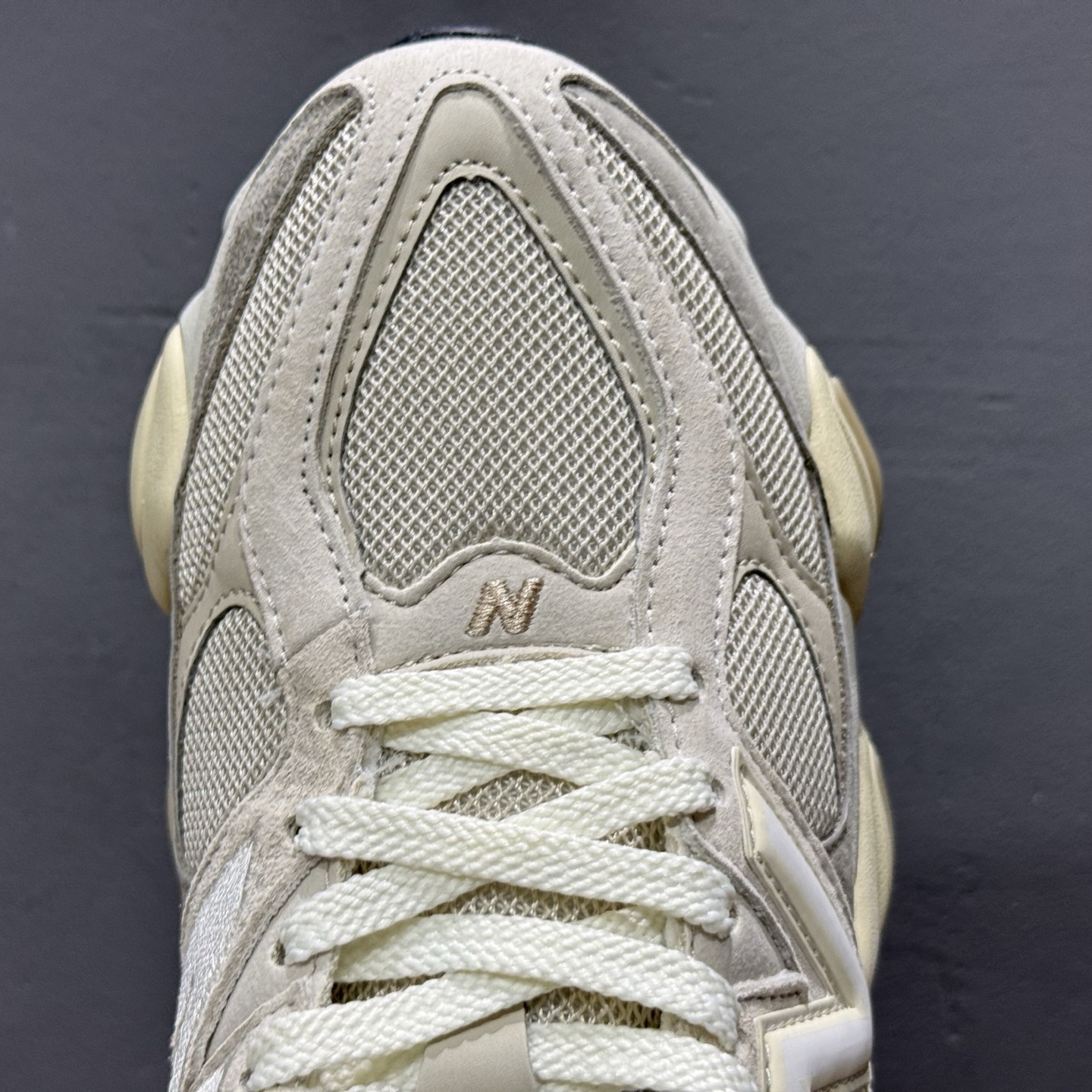 ￥240 纯原 Joe Freshgoods x New Balance NB9060 联名款 复古休闲运动慢跑鞋 U9060JBC