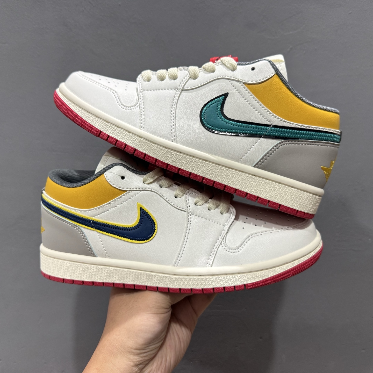 200 Air Jordan 1 Low AJ1 乔1低帮休闲板鞋 帆白鸳鸯钩 HV4511-133