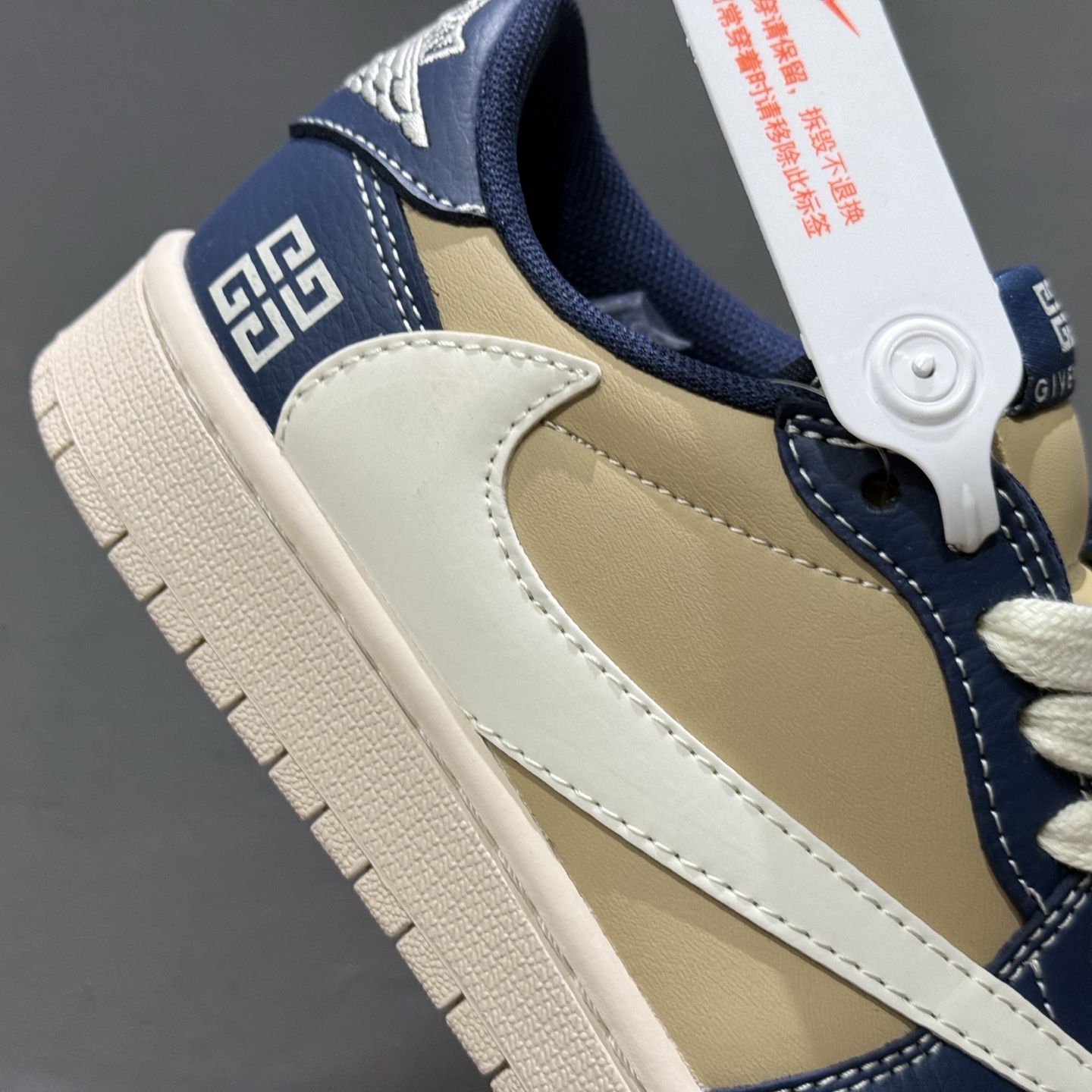 独家实拍Fragment x Travis Scott x GIVENCH Air Jordan 1 Low 三方联名倒钩 QY0568-952