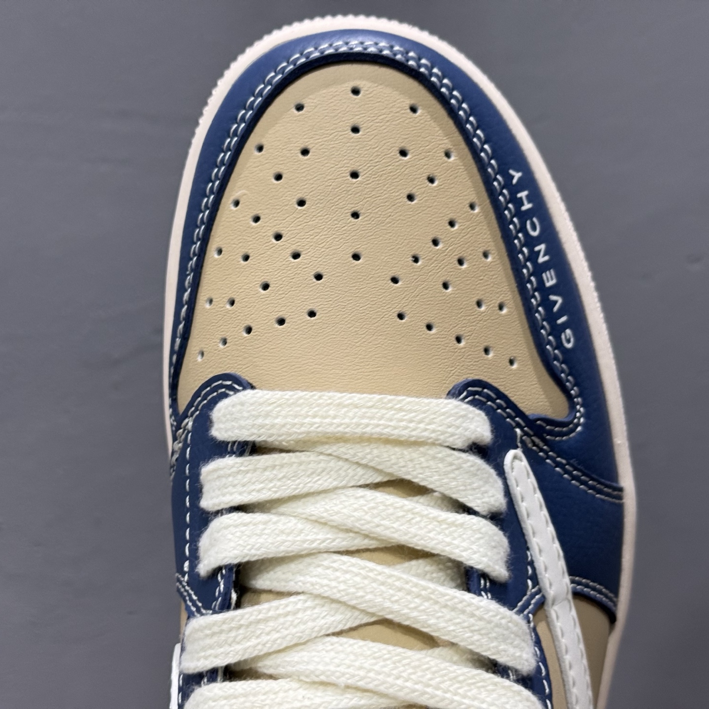 独家实拍Fragment x Travis Scott x GIVENCH Air Jordan 1 Low 三方联名倒钩 QY0568-952