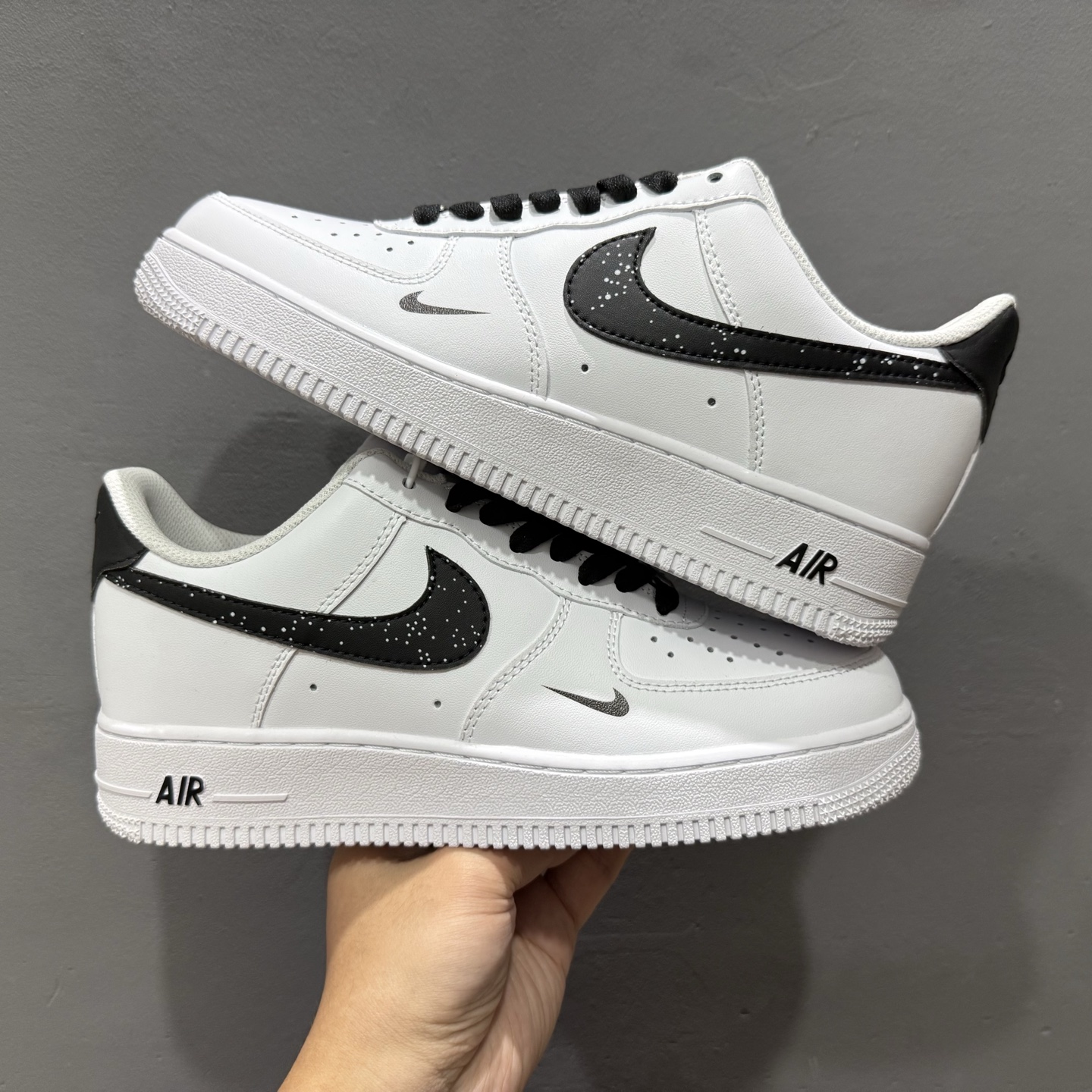 ￥260 Nike Air Force 1'07 Low 小勾波点 空军一号低帮休闲板鞋 ZH0316-074