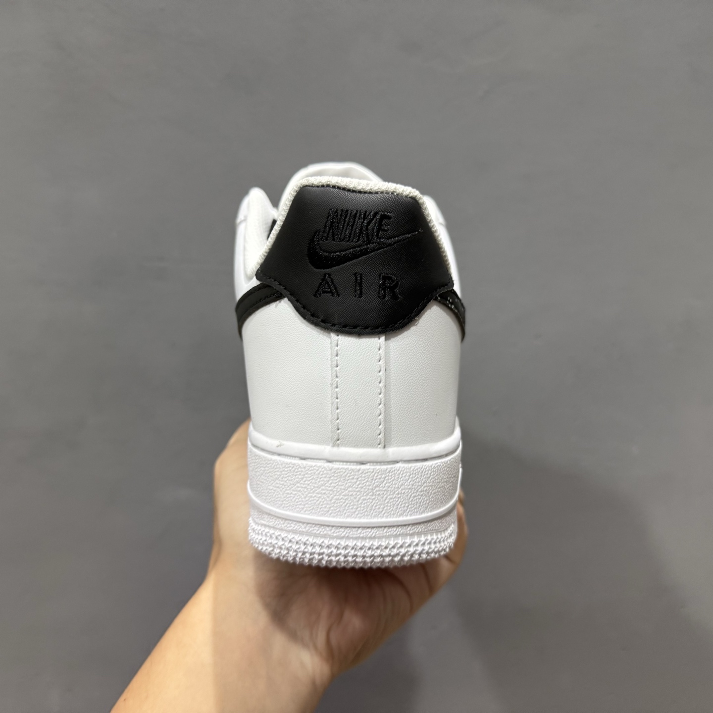 ￥260 Nike Air Force 1'07 Low 小勾波点 空军一号低帮休闲板鞋 ZH0316-074
