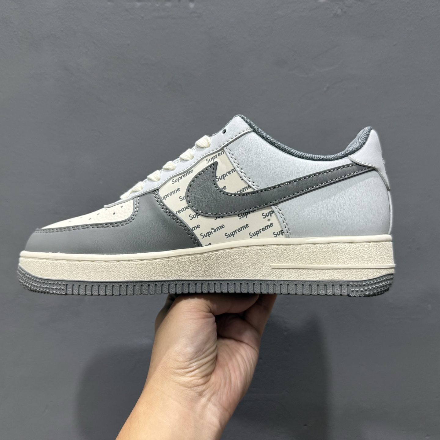 260 Nike Air Force 1'07 北面 联名 灰白 JJ2508-715
