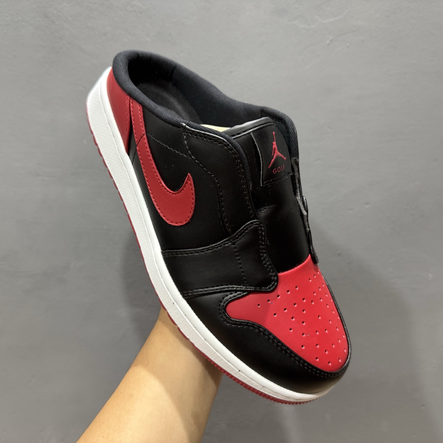 Air Jordan 1 Mule 黑红 官方同步 AJ系列穆勒一脚蹬半拖 FJ1214-001