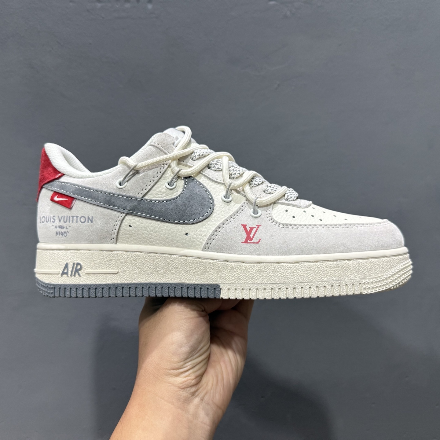 ￥260 Nike Air Force 1'07 Low LV联名 双拼红尾抽绳 空军一号低帮休闲板鞋 DM6868-084