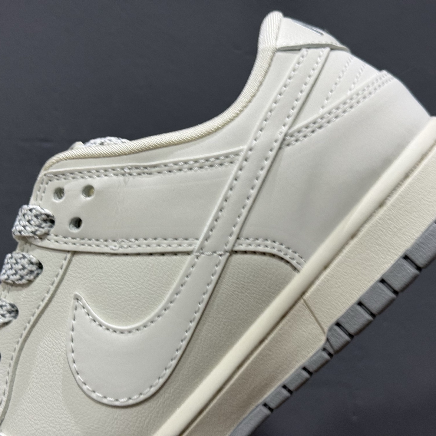 280 Louis Vuitton x Nike Dunk Low 百搭米灰 XX3168-180