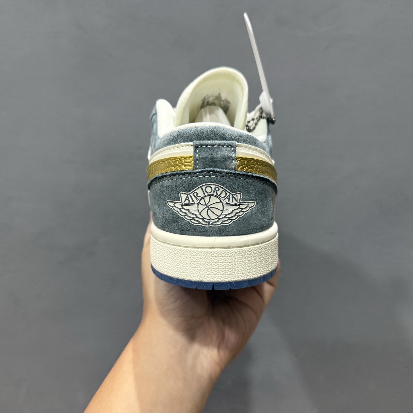 280 Louis Vuitton x Air Jordan 1 金勾蛇鳞 XX3168-167