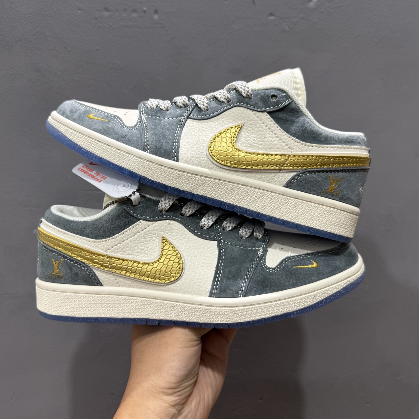 280 Louis Vuitton x Air Jordan 1 金勾蛇鳞 XX3168-167