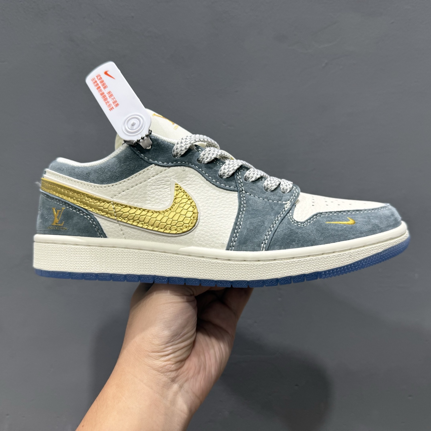 280 Louis Vuitton x Air Jordan 1 金勾蛇鳞 XX3168-167