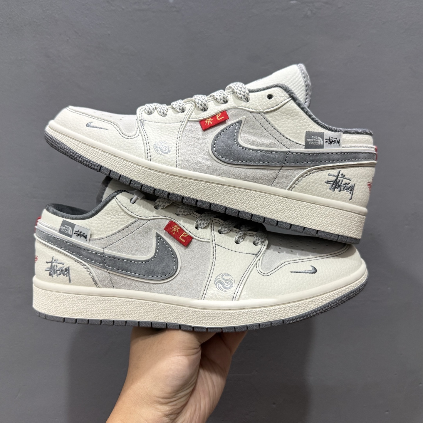 280 Stussy x Air Jordan 1 癸己红标 YX5066-315