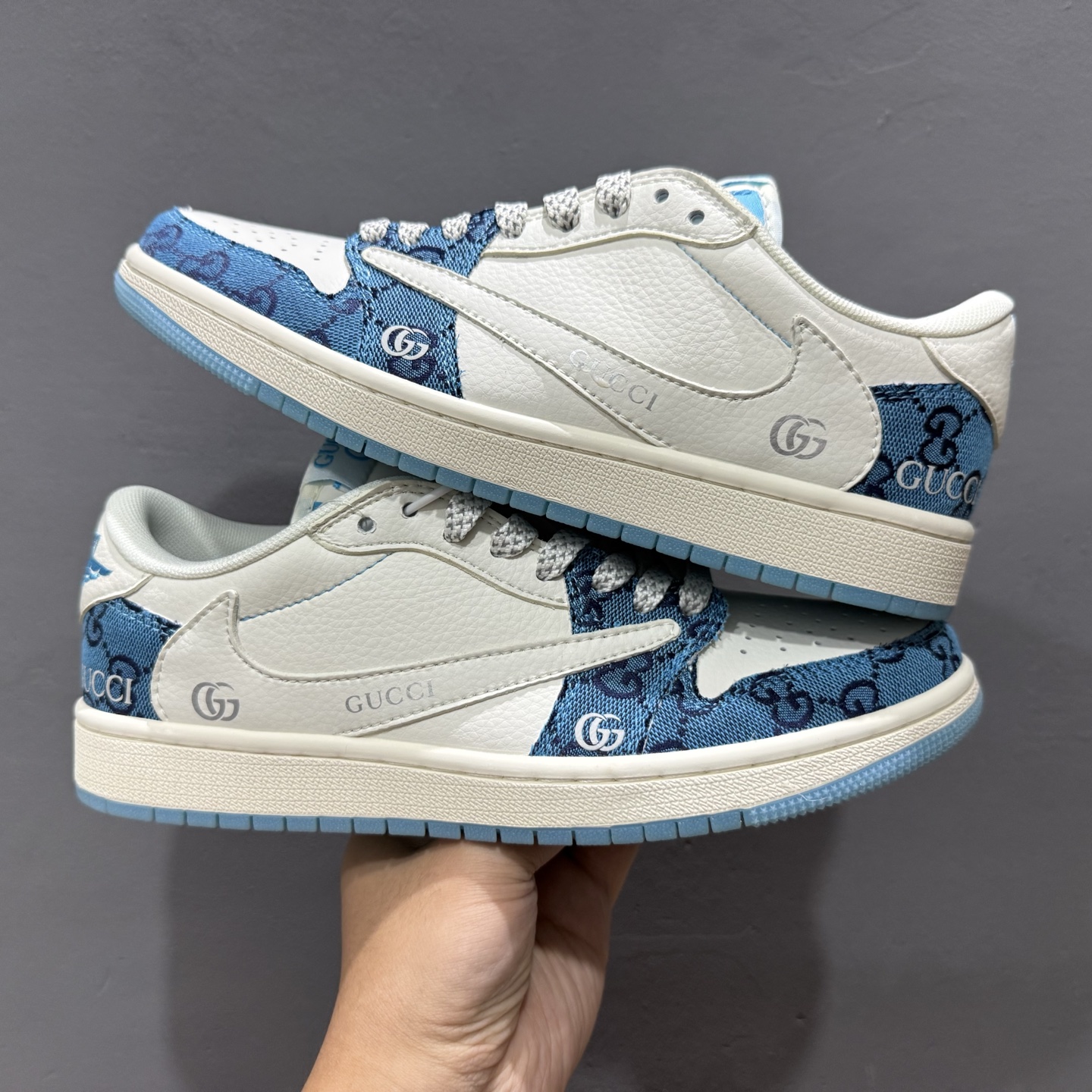 220 Supreme x Nk SB Dunk Low 联名款米灰小勾 周年高端定制 低帮休闲板鞋 BB5252-602
