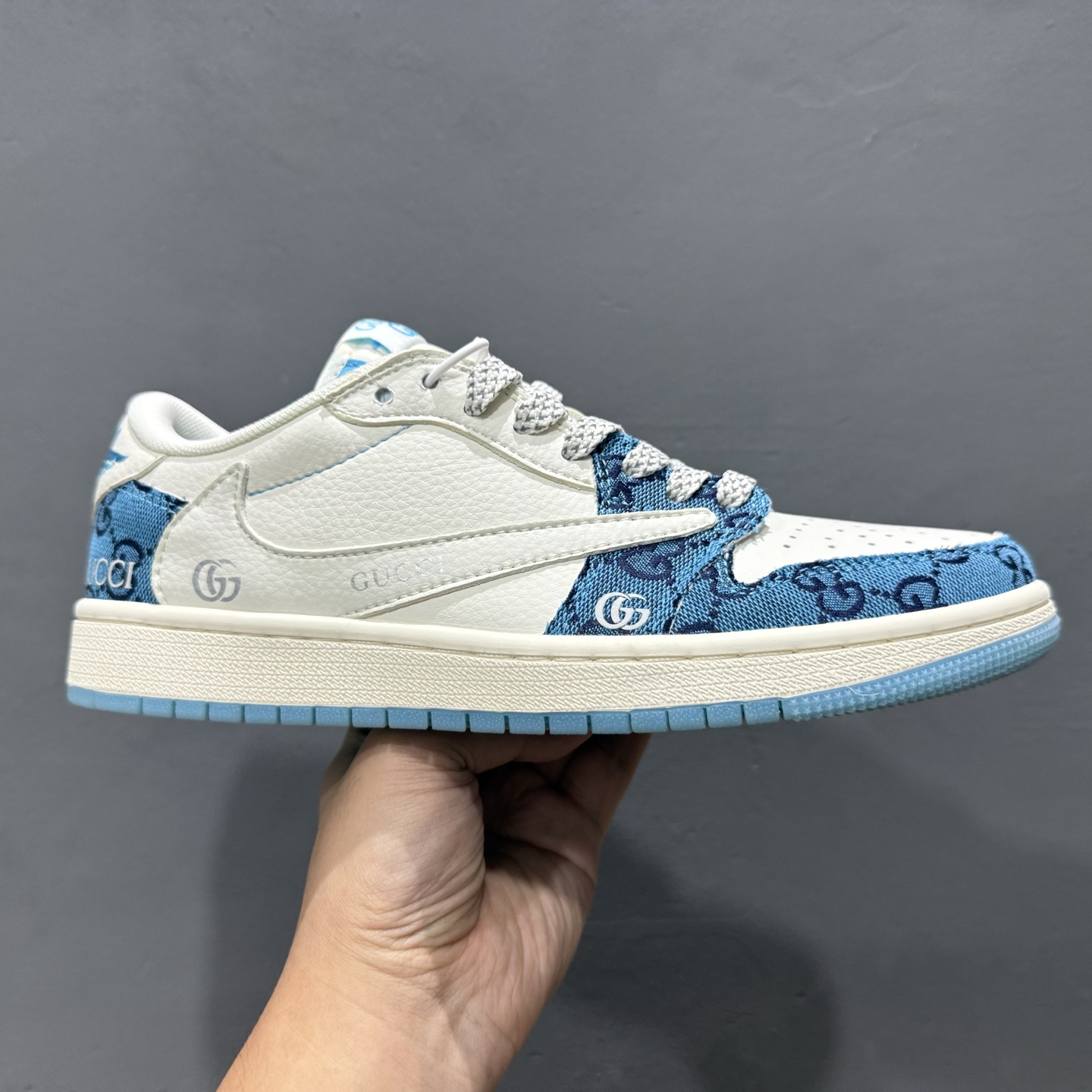 220 Supreme x Nk SB Dunk Low 联名款米灰小勾 周年高端定制 低帮休闲板鞋 BB5252-602