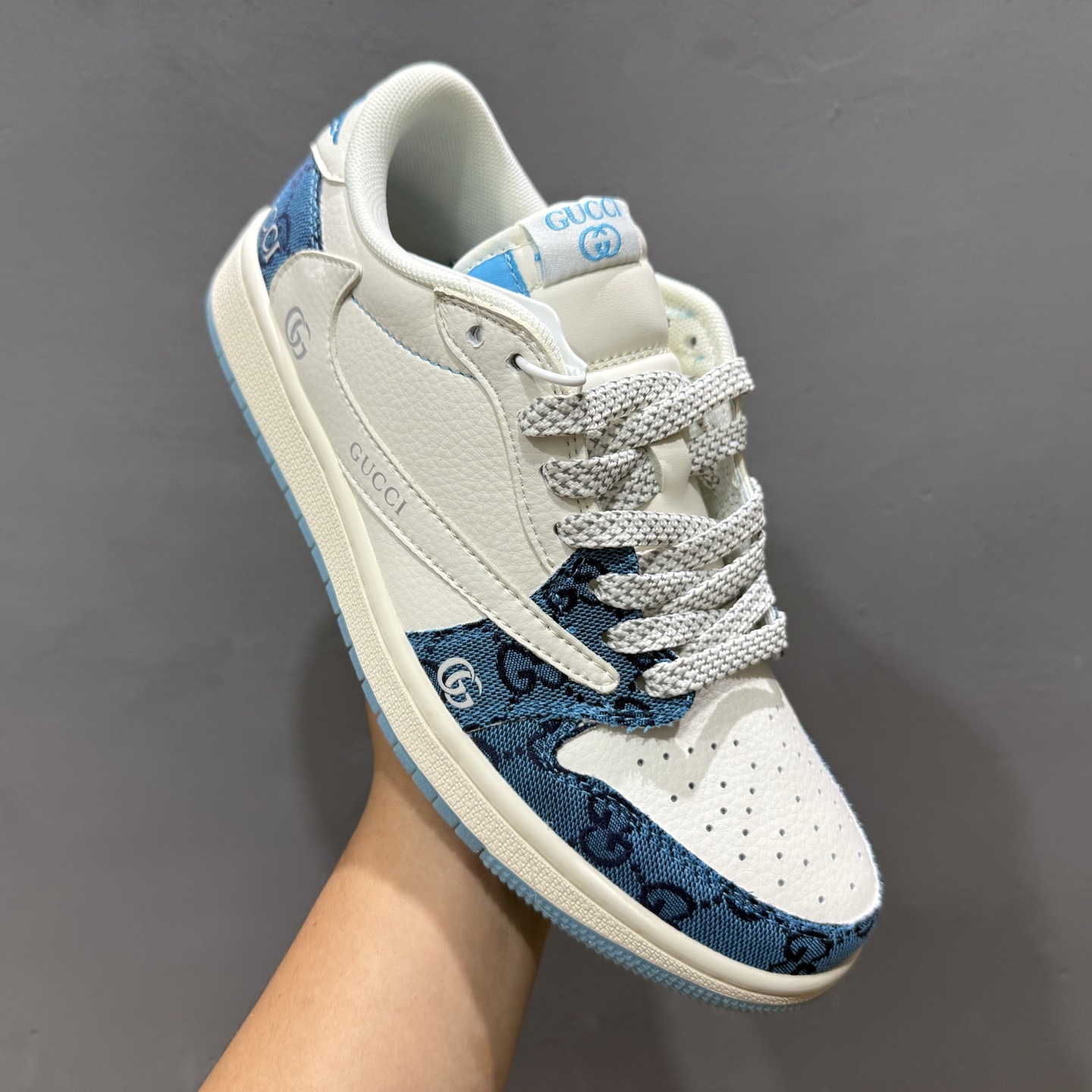 220 Supreme x Nk SB Dunk Low 联名款米灰小勾 周年高端定制 低帮休闲板鞋 BB5252-602