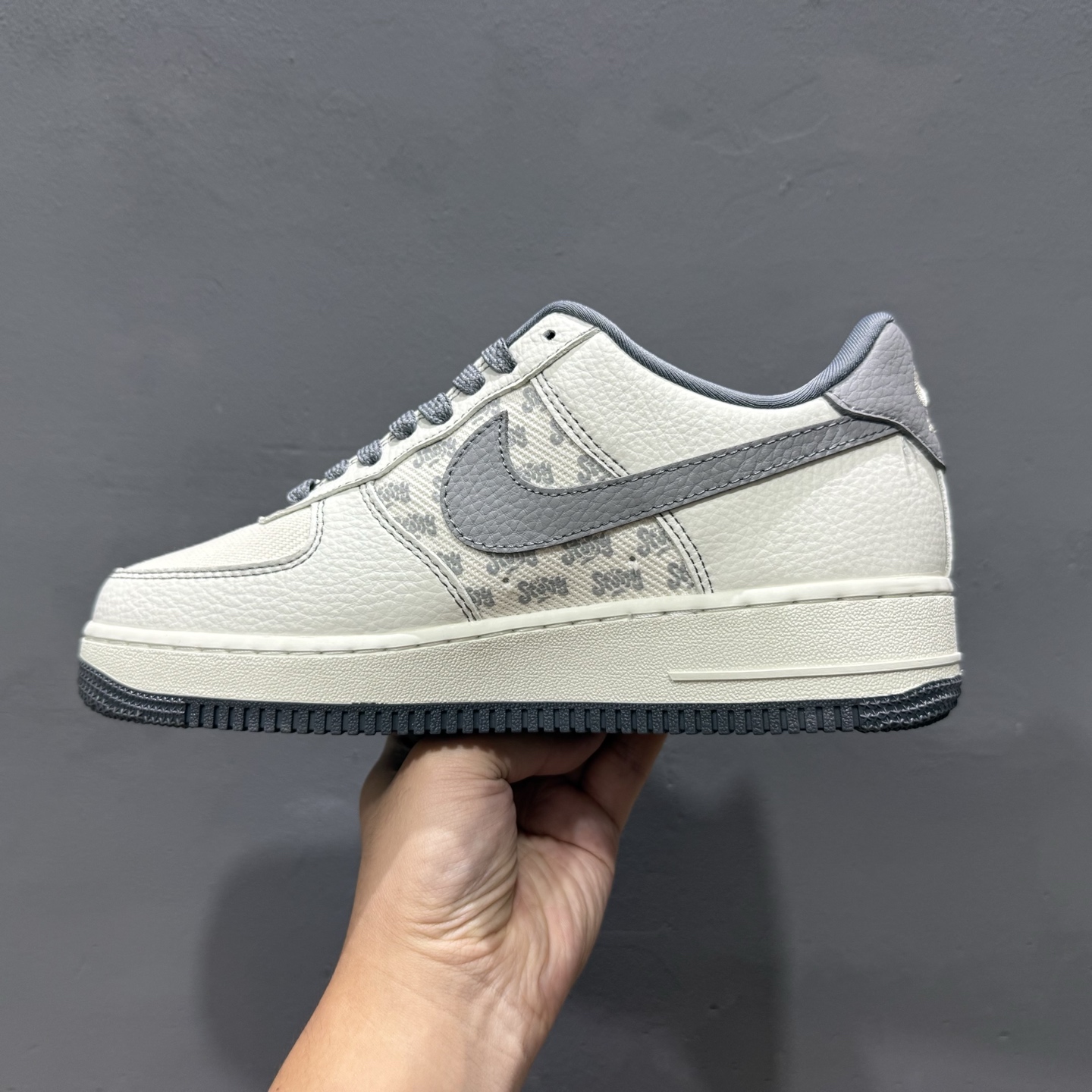 260 SC版 Nike Air Force 1'07 Low 斯图西联名 织布 空军一号低帮休闲板鞋 BZ6808-101