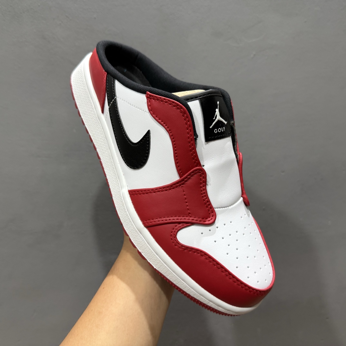 200 Air Jordan 1 Mule 黑红 官方同步 AJ系列穆勒一脚蹬半拖 FJ1214-101