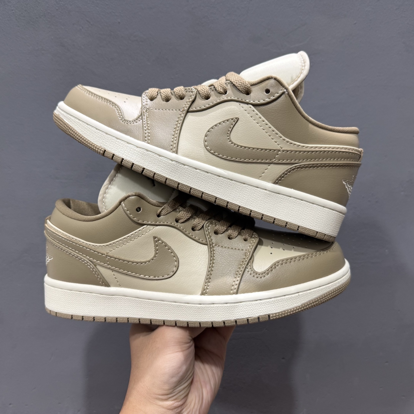 200 主推优势好价 Air Jordan 1 Low AJ1 乔1低帮休闲板鞋 白橄榄绿 DC0774-203