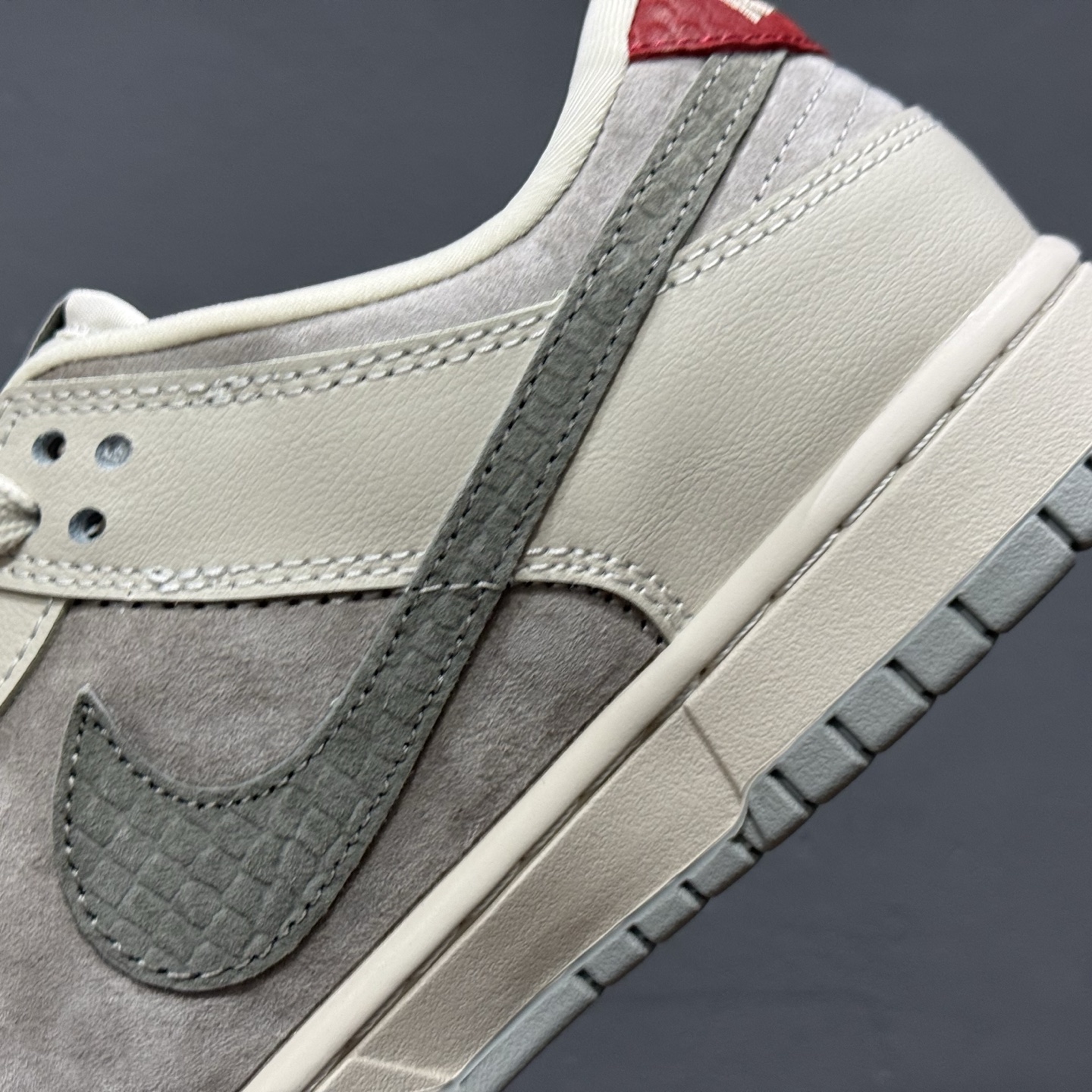 280 Nike Air Force 1'07 LV 联名 米白 XX3168-160