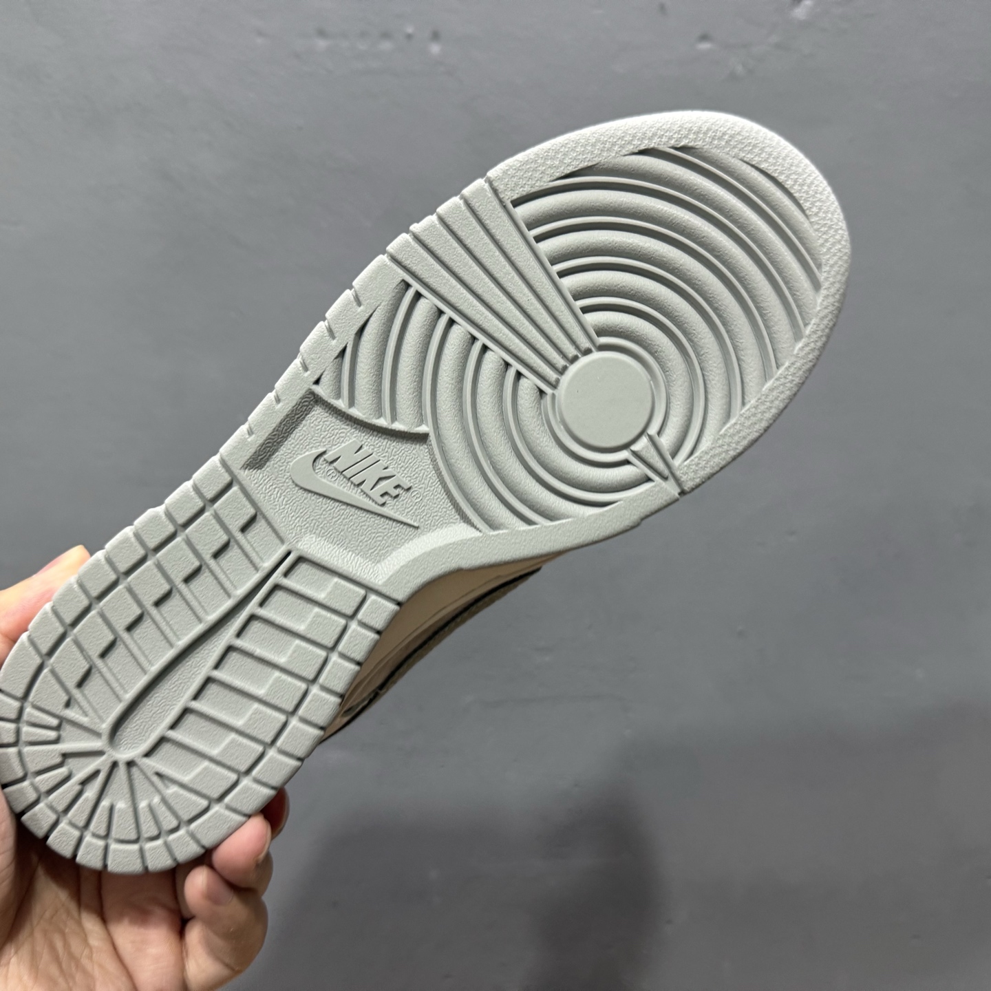 280 Nike Air Force 1'07 LV 联名 米白 XX3168-160