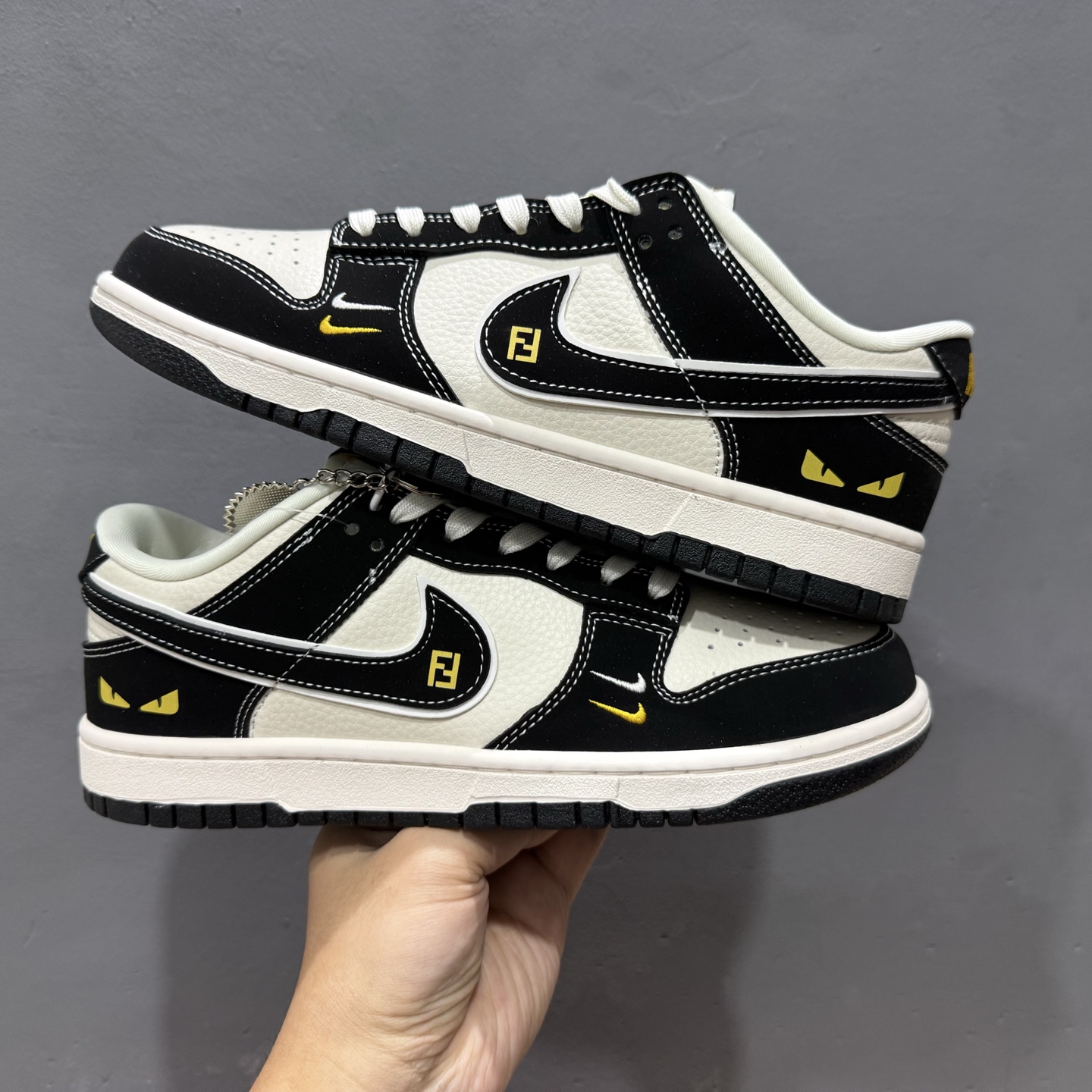 280 Nike SB Dunk Low 芬迪联名 黑白黑勾 低帮休闲板鞋 LW1818-115