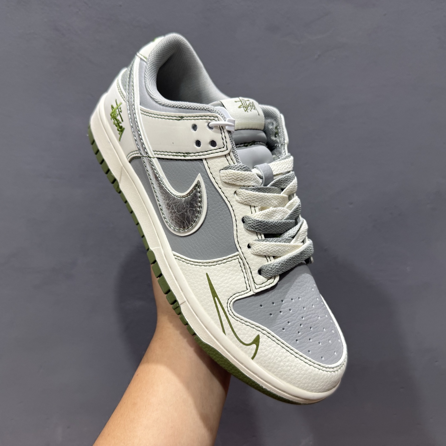 Nike SB Dunk Low x Stussy 白灰绿小钩双鞋带 XF8698-086