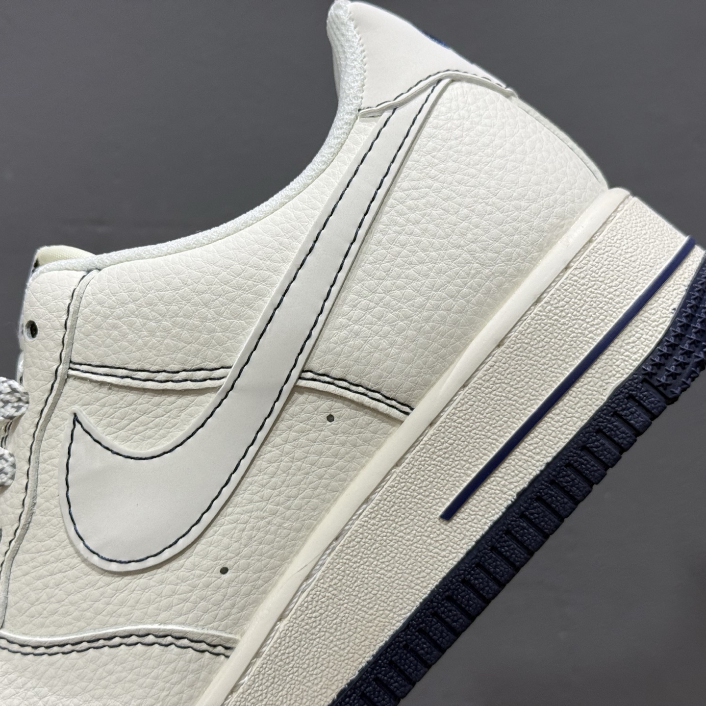260 Nike Air Force 1'07 LV 联名 米白 XX3168-160