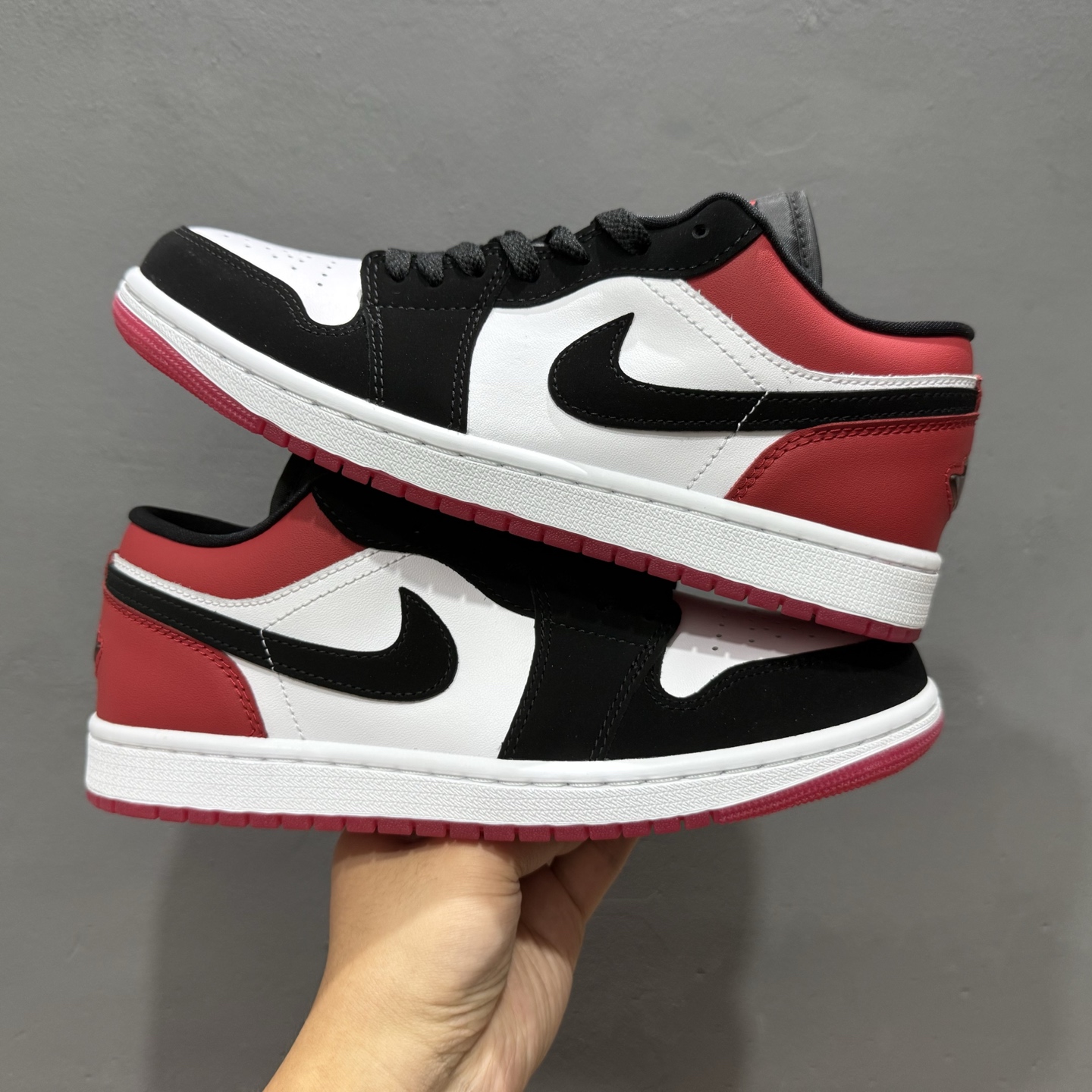 240 过验版本Air Jordan 1 Low ”White Black Gym Red” AJ1 乔1黑脚趾2.0 低帮文化休闲板鞋 IB8971-106