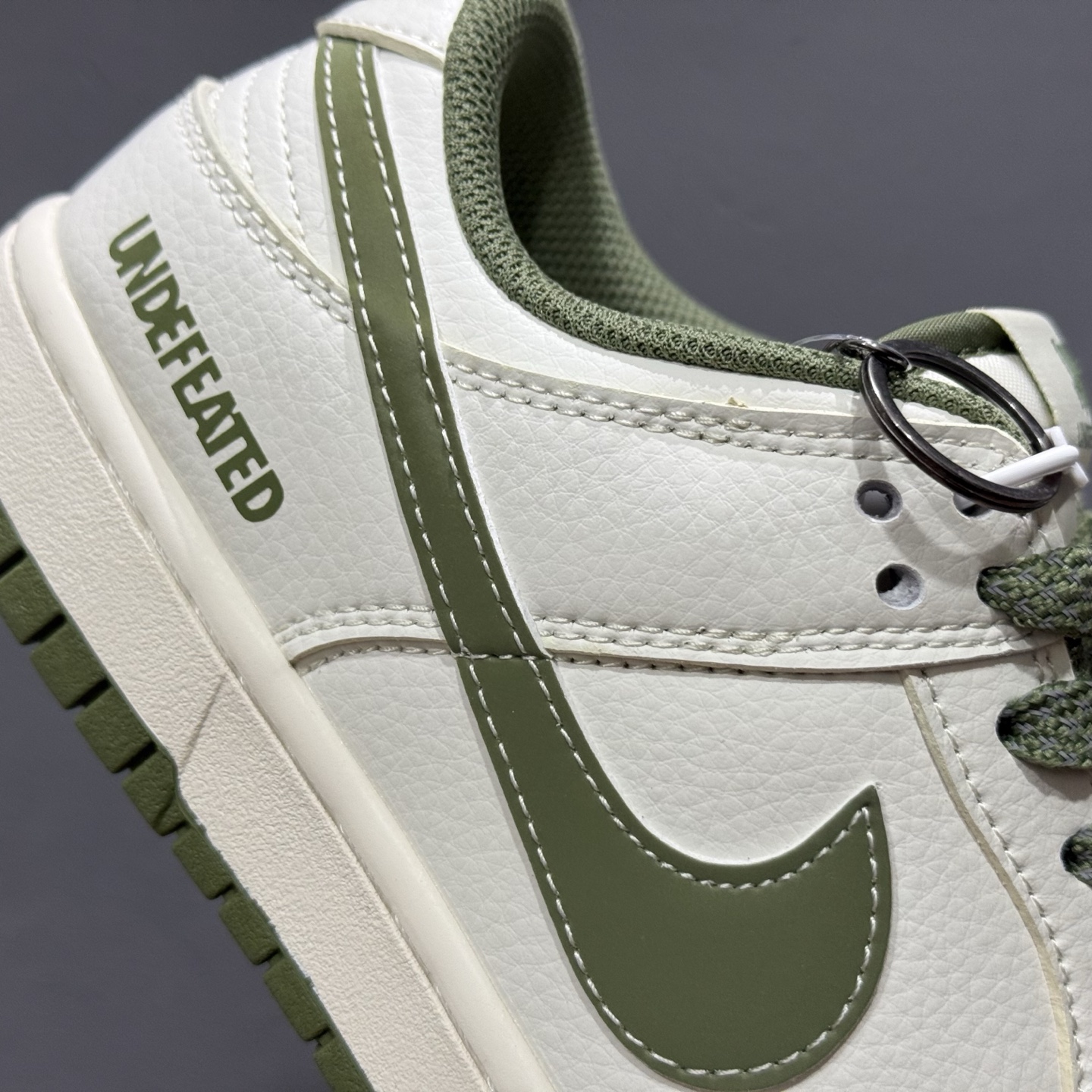 220 Nk SB Dunk Low UN联名-字母绿 周年高端定制 低帮休闲板鞋 BB2699-211