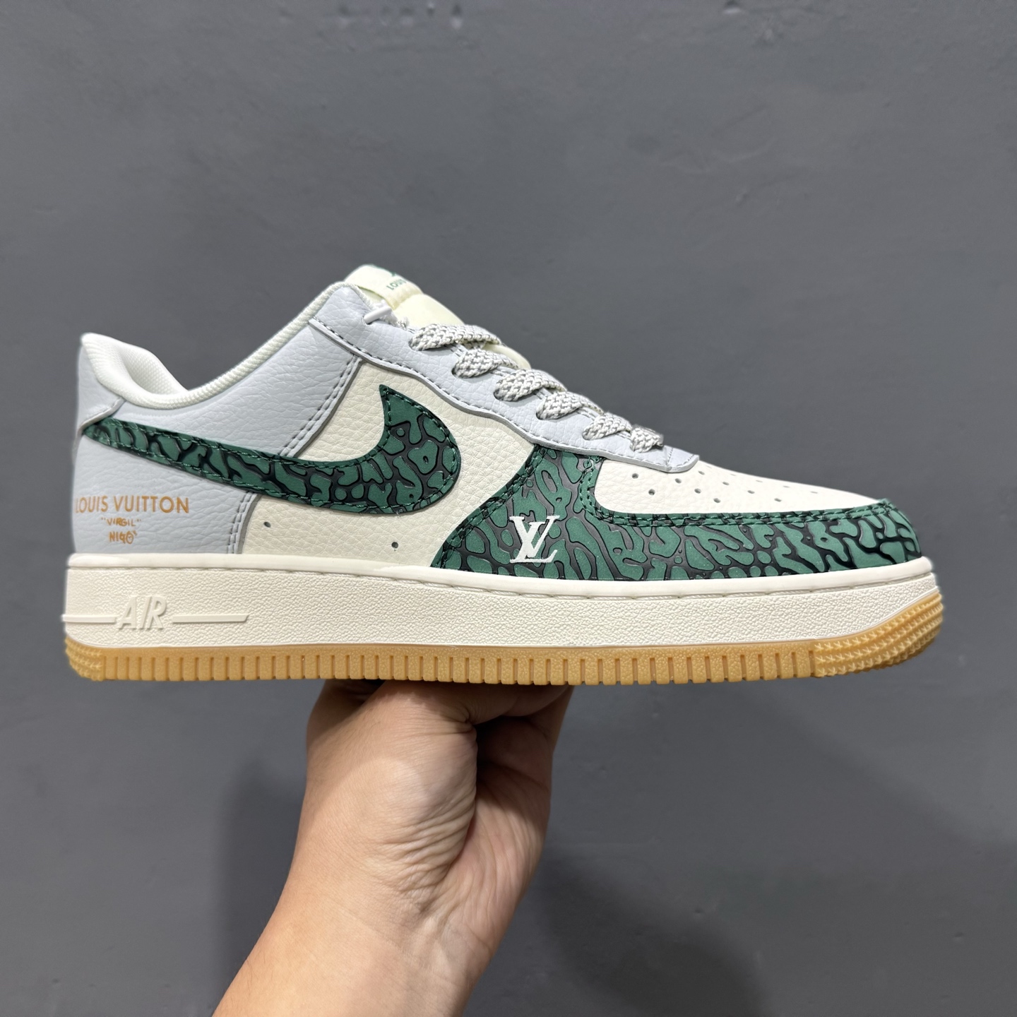 260 Nike Air Force 1'07 LV 联名 绿白灰 ZH2598-306