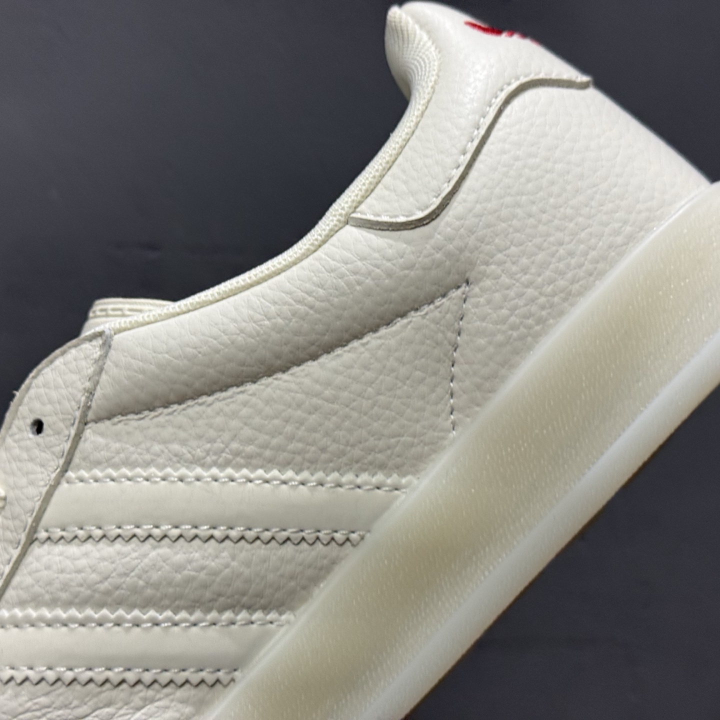 260 adidas originals GAZELLE INDOOR Indoor LV T头鞋 sup联名 防滑耐磨轻便 低帮 DM1234-007