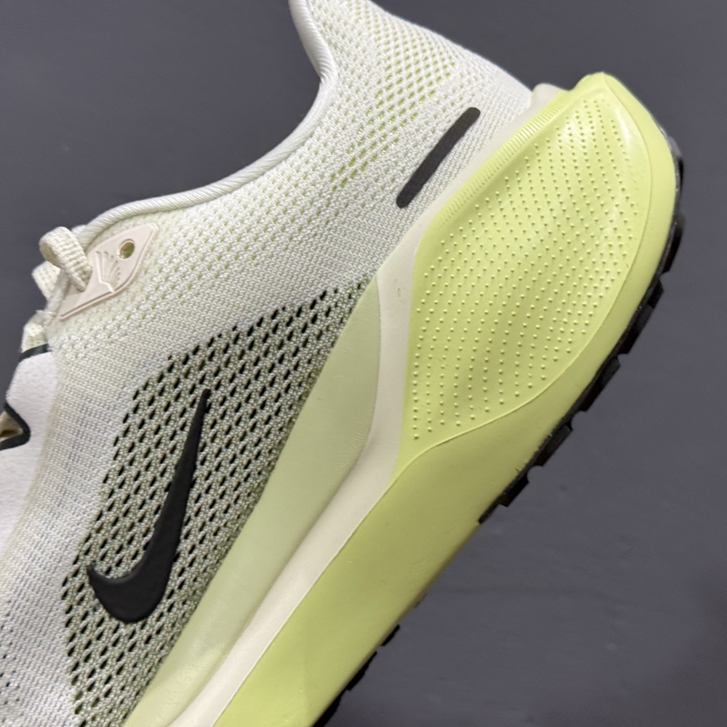 200 NK Air Zoom Pegasus 41 飞马41代 网面跑步鞋 FD2722-109