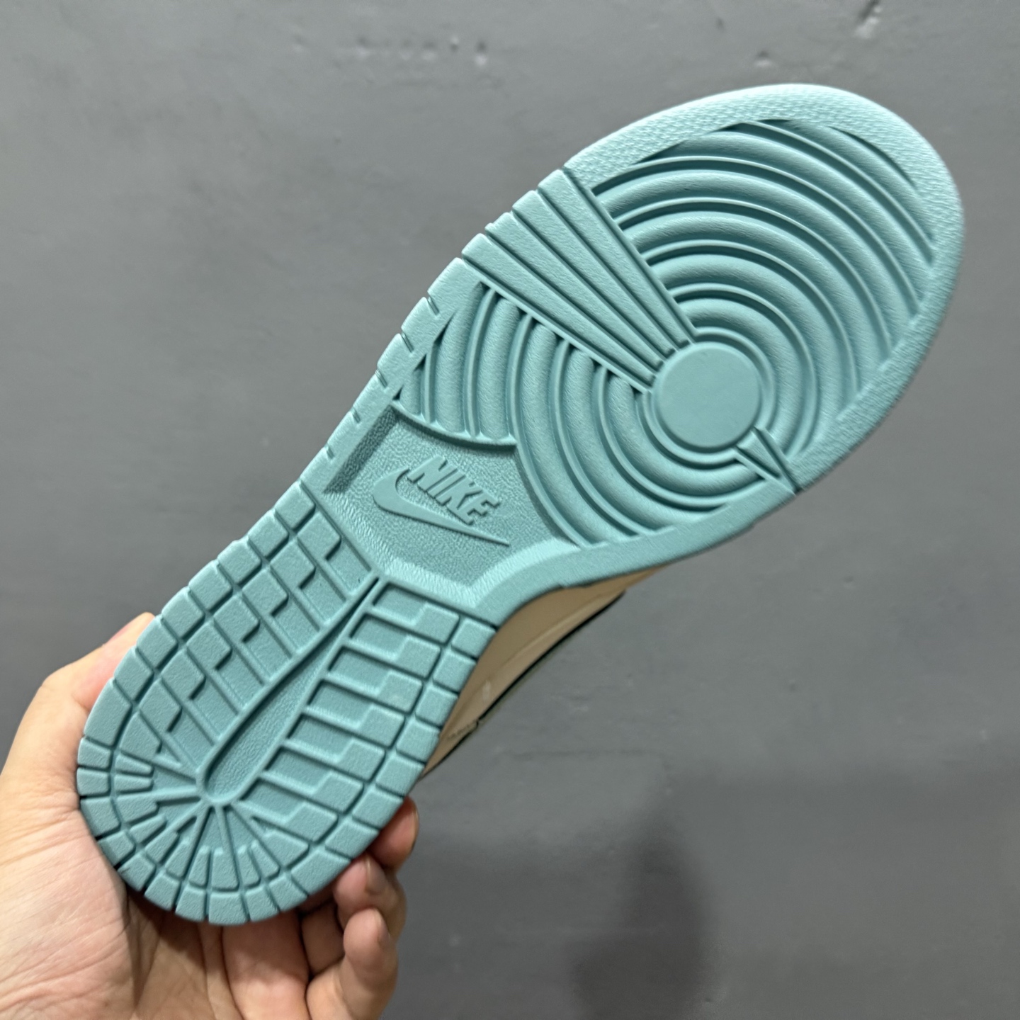 260 海外爆款限量发售！ Nike SB Dunk Low“猿人头联名——白蓝灰配色” 高端定制 低帮休闲板鞋 XF8698-088
