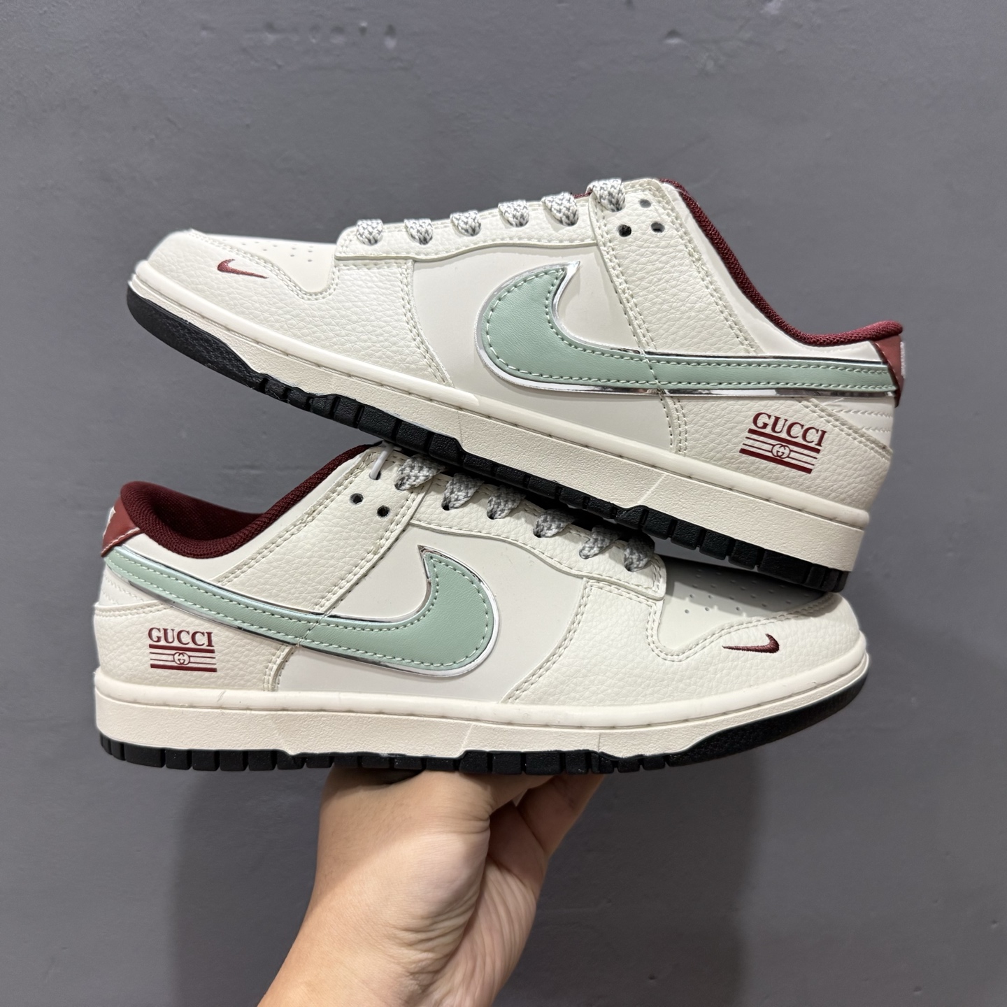 260 海外爆款限量发售！ Nike SB Dunk Low“猿人头联名——白蓝灰配色” XF8698-087