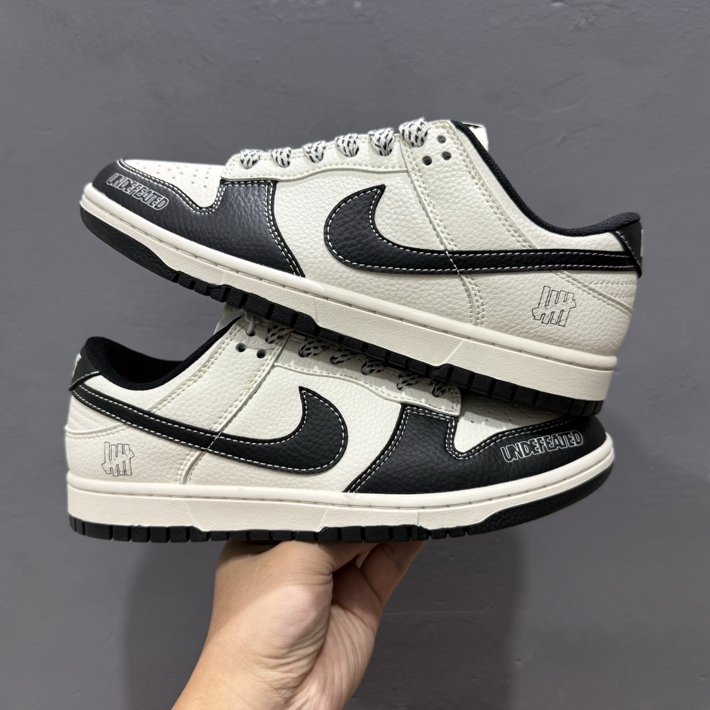260 海外爆款限量发售！ Nike SB Dunk Low“UN联名——经典黑白配色” 高端定制 低帮休闲板鞋 SD6868-110