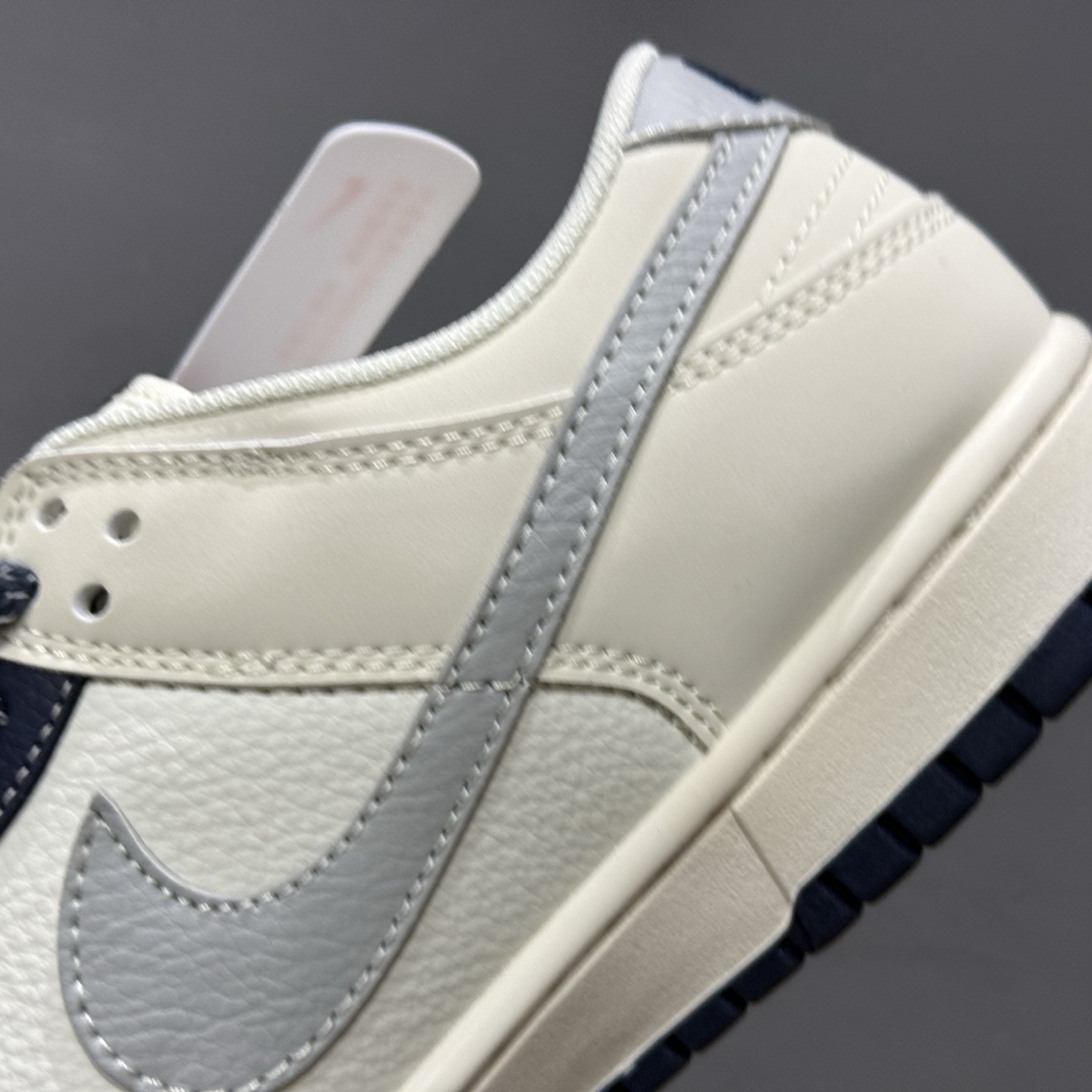260 海外爆款限量发售！ Nike SB Dunk Low“SUP联名——黑白灰勾配色” 高端定制 低帮休闲板鞋 BZ2501-102
