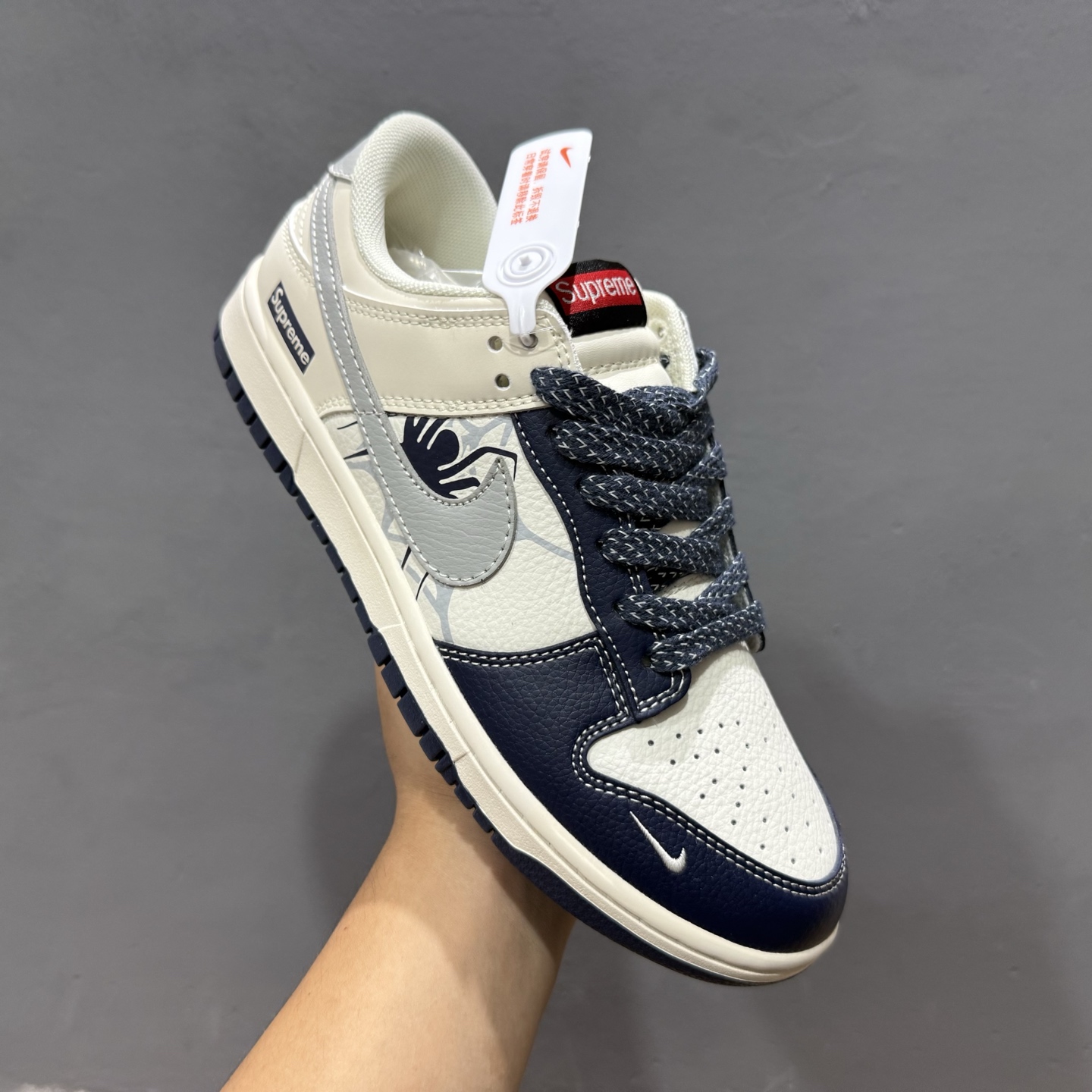 260 海外爆款限量发售！ Nike SB Dunk Low“SUP联名——黑白灰勾配色” 高端定制 低帮休闲板鞋 BZ2501-102