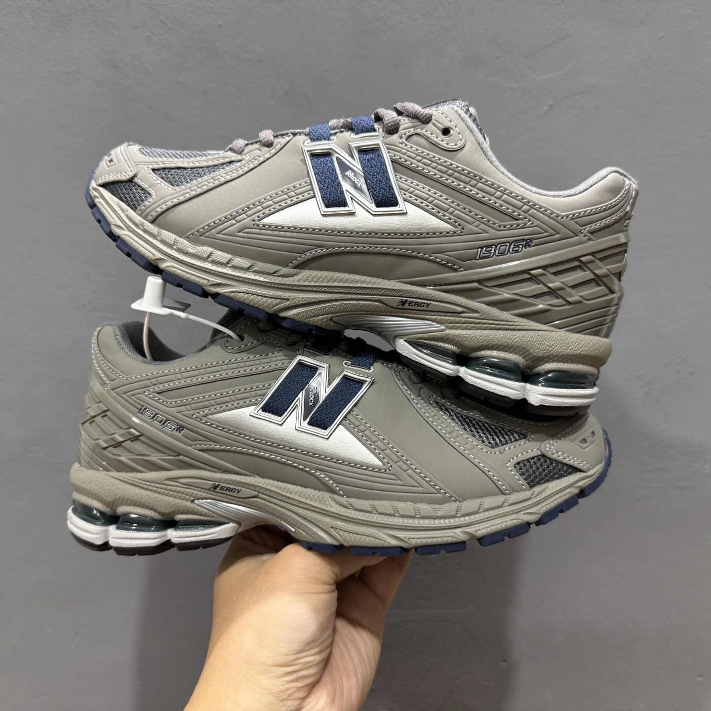 220 大厂出品 New Balance NB 1906R 灰色 M1906RB
