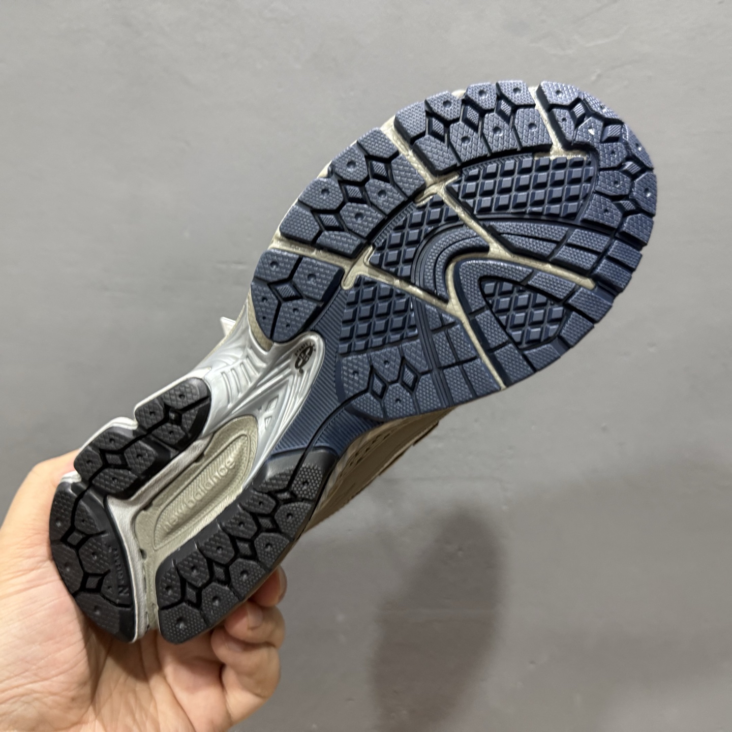 220 大厂出品 New Balance NB 1906R 灰色 M1906RB