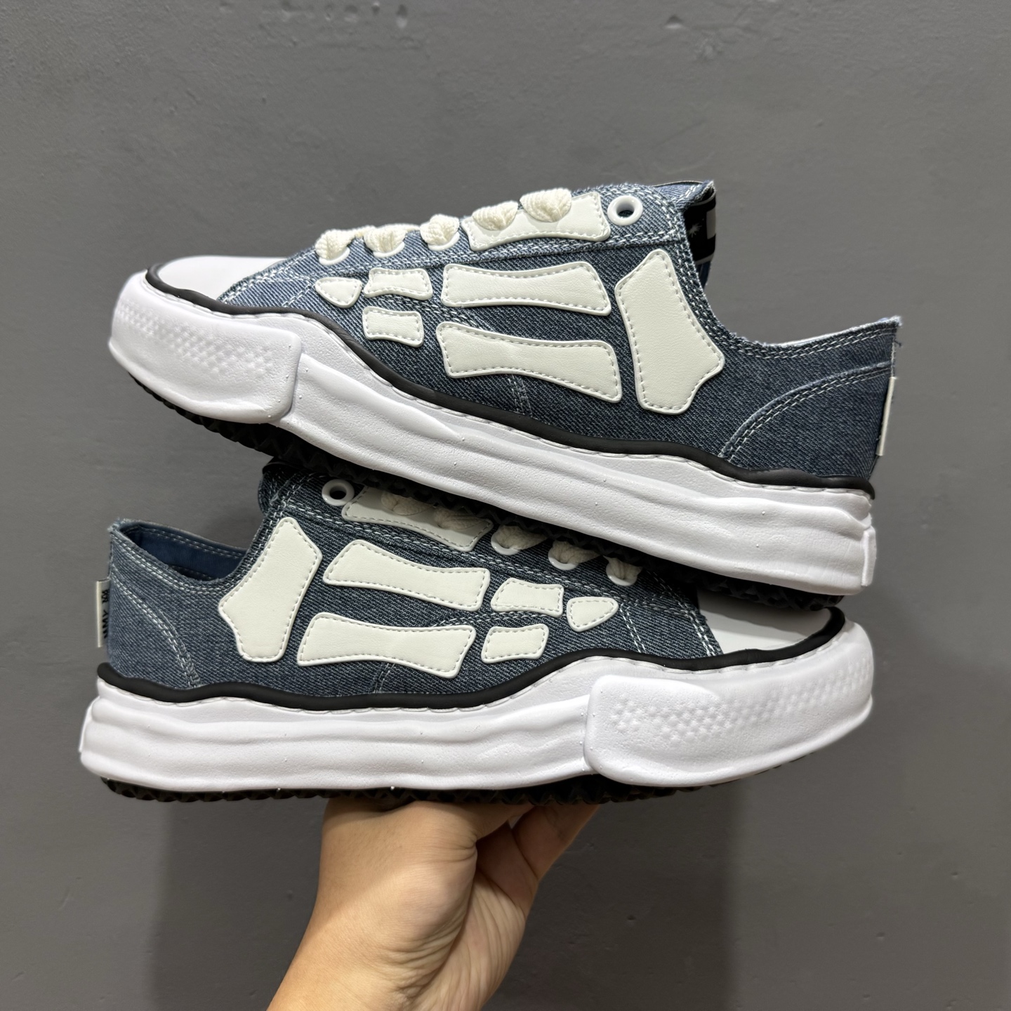 240 三原康裕品牌MMY/Maison MIHARA YASUHIRO Original Sole Canvas Low 变形溶解雪糕底休闲百搭鞋