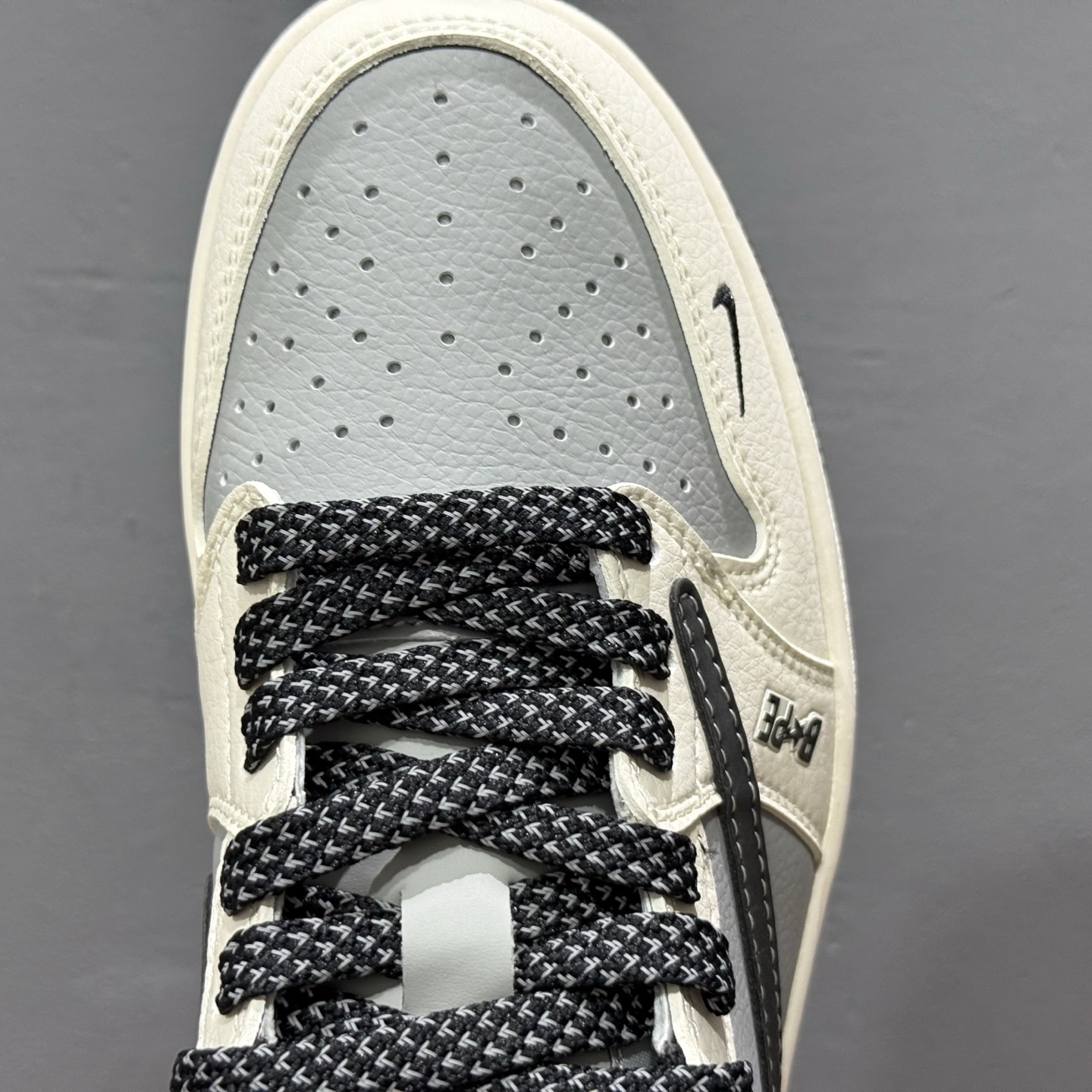 220 Travis Scott x Nike Air Jordan 1 Low x BAPE Air Jordan 1 Low 反转白灰蓝小钩满天星倒钩 BB6511-622