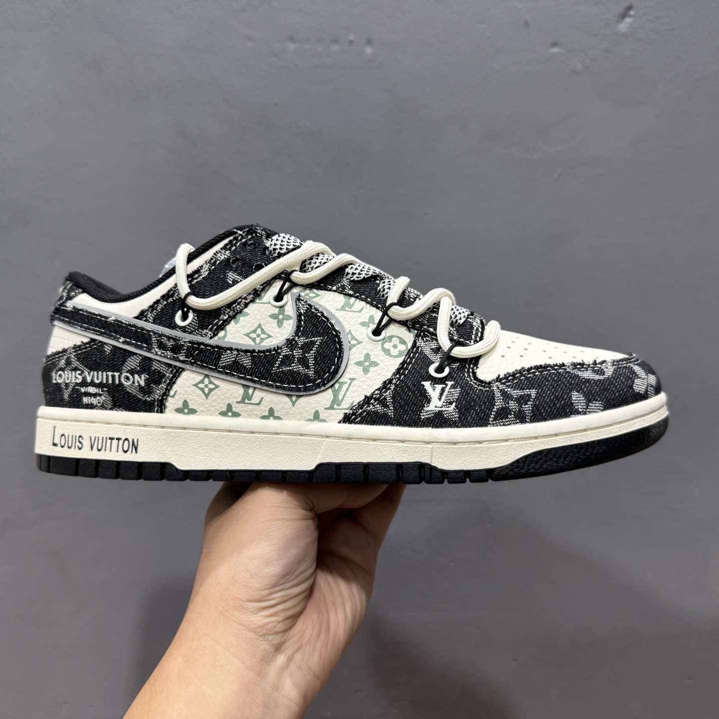 300 Louis Vuitton x Nike Dunk Low 绑带黑牛仔印花 YX5066-320